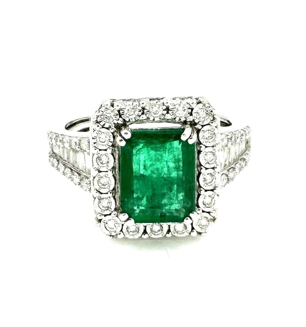 Effy Collection - Emerald 2.65ct & Diamonds Cocktail Ring 14K White Gold, Size8: Effy Halo Ring, Center Emerald Cut 2.65ct, 42 Round & 16 Baguette Natural Diamonds +/- 0.75 Tcw.,14k White Gold Jewelry Type : Ring Brand: EFFY Ring Style : Cocktail / Engagement Metal Type : 14k Whit