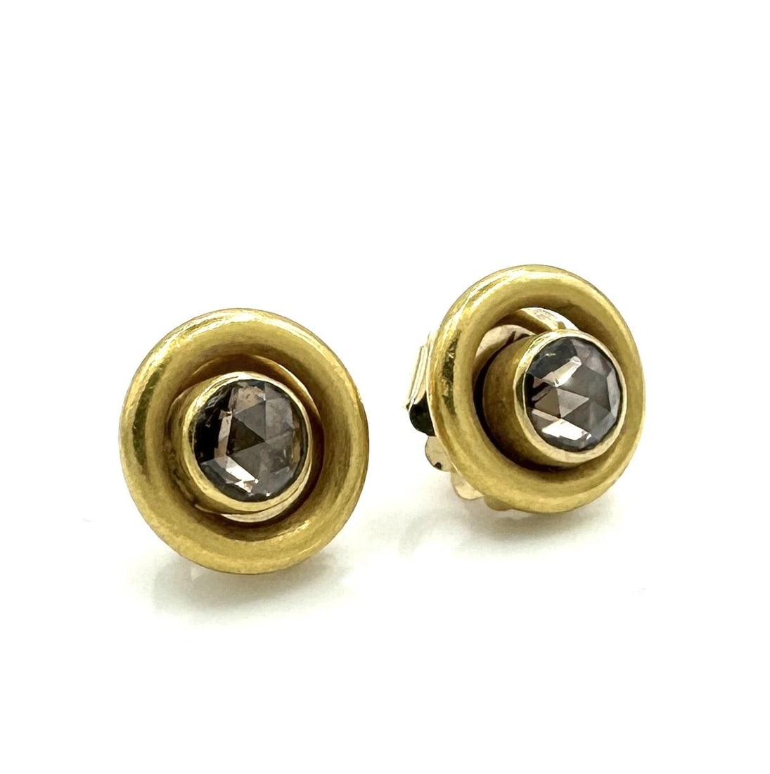 Mallary Marks Pair of Stud Earrings, Rose Quartz Gem Stone 22k & 18k Yellow Gold: Mallary Marks Pair of Stud Earrings With Rose Quartz Gemstones, set in 22k & 18k Gold for Pierced Ears Item: Pair of stud Earrings for the Pierced ears Brand/Maker: Mallary Marks Metal: 22K Gold (Matt