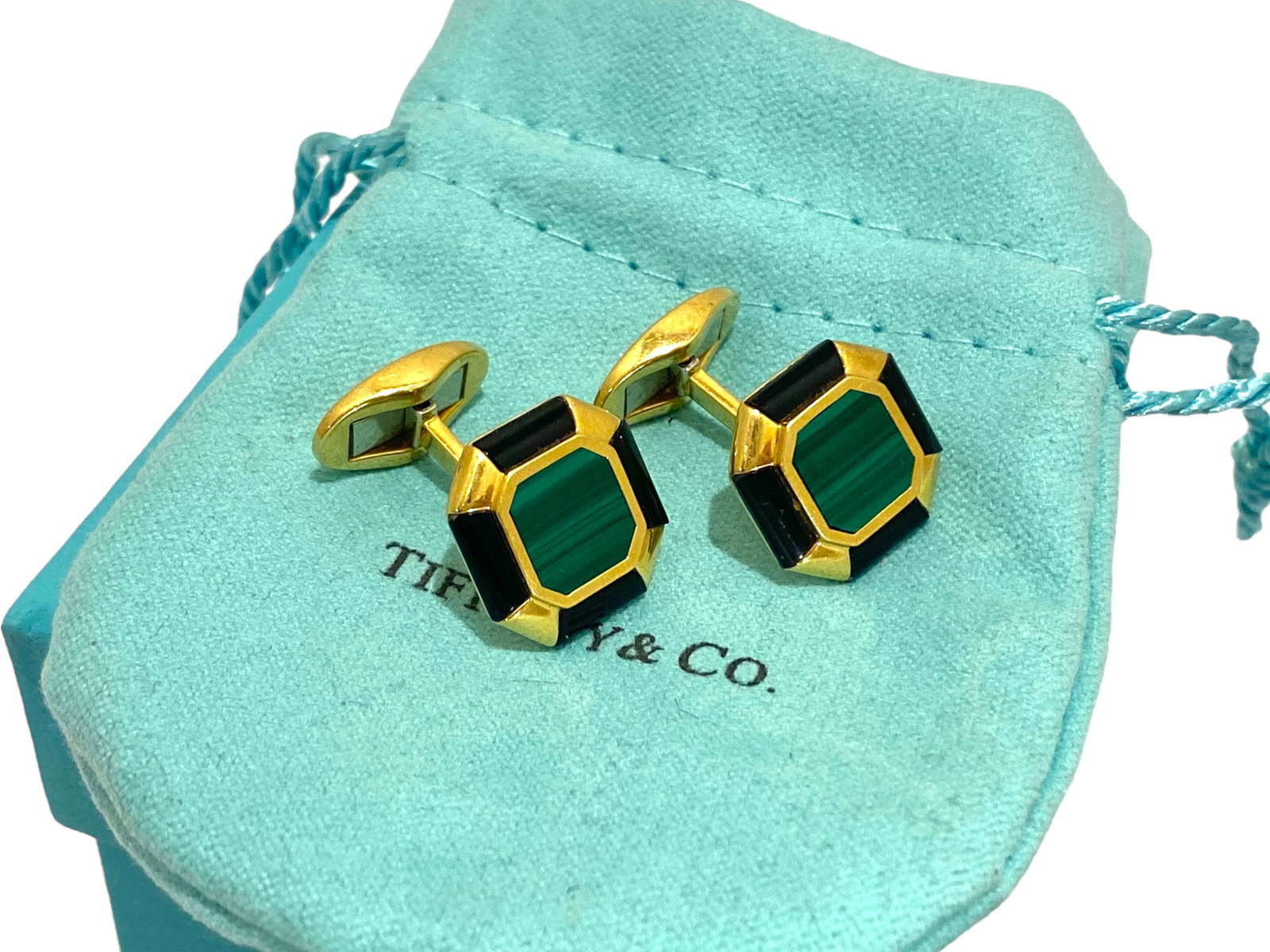 Tiffany & Co. 18k Yellow Gold Octagon Cut Malachite and Black Onyx Unique Cufflinks (1 of 5)