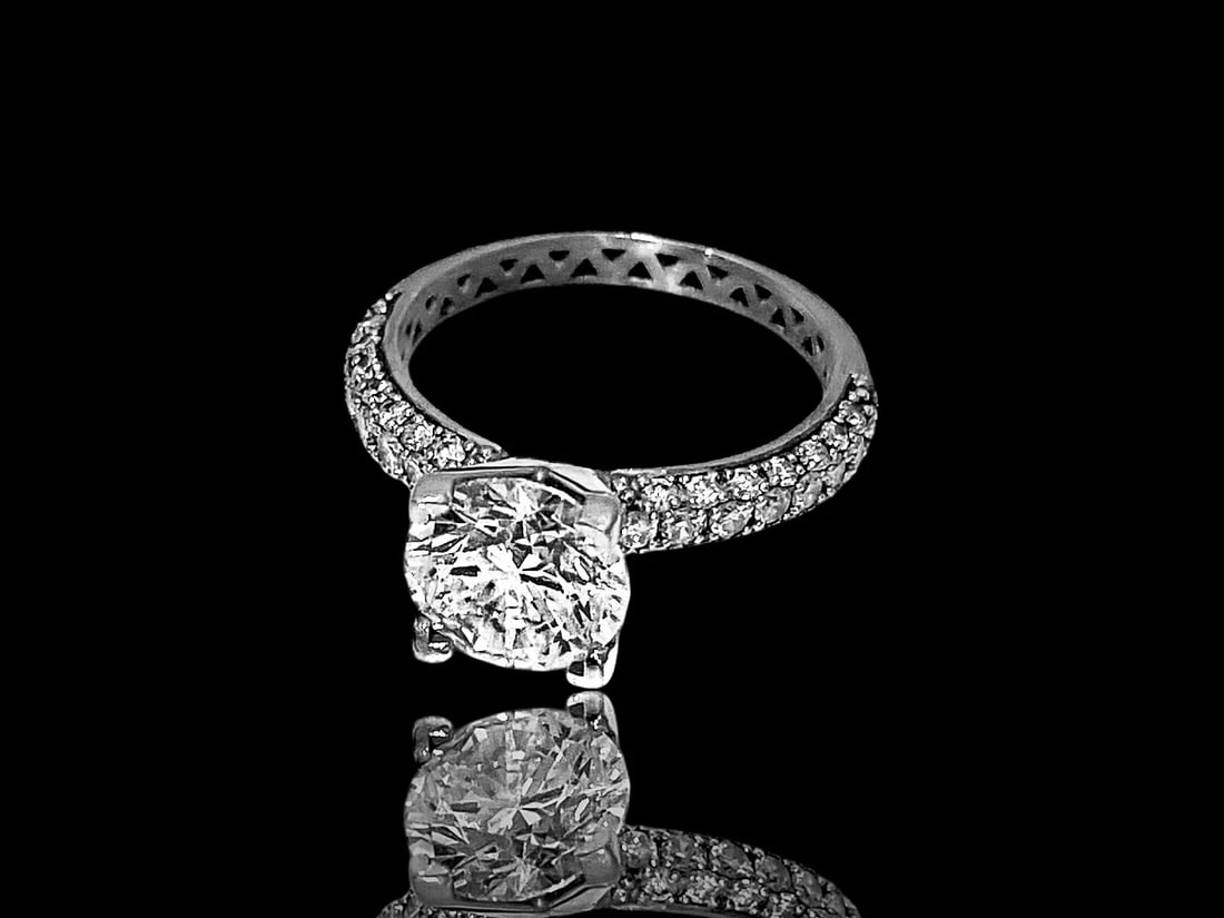Certified 1.92 CT. F-VS1 Round Cut Lab Created Diamond Engagement Ring 14k Gold (1 of 5)