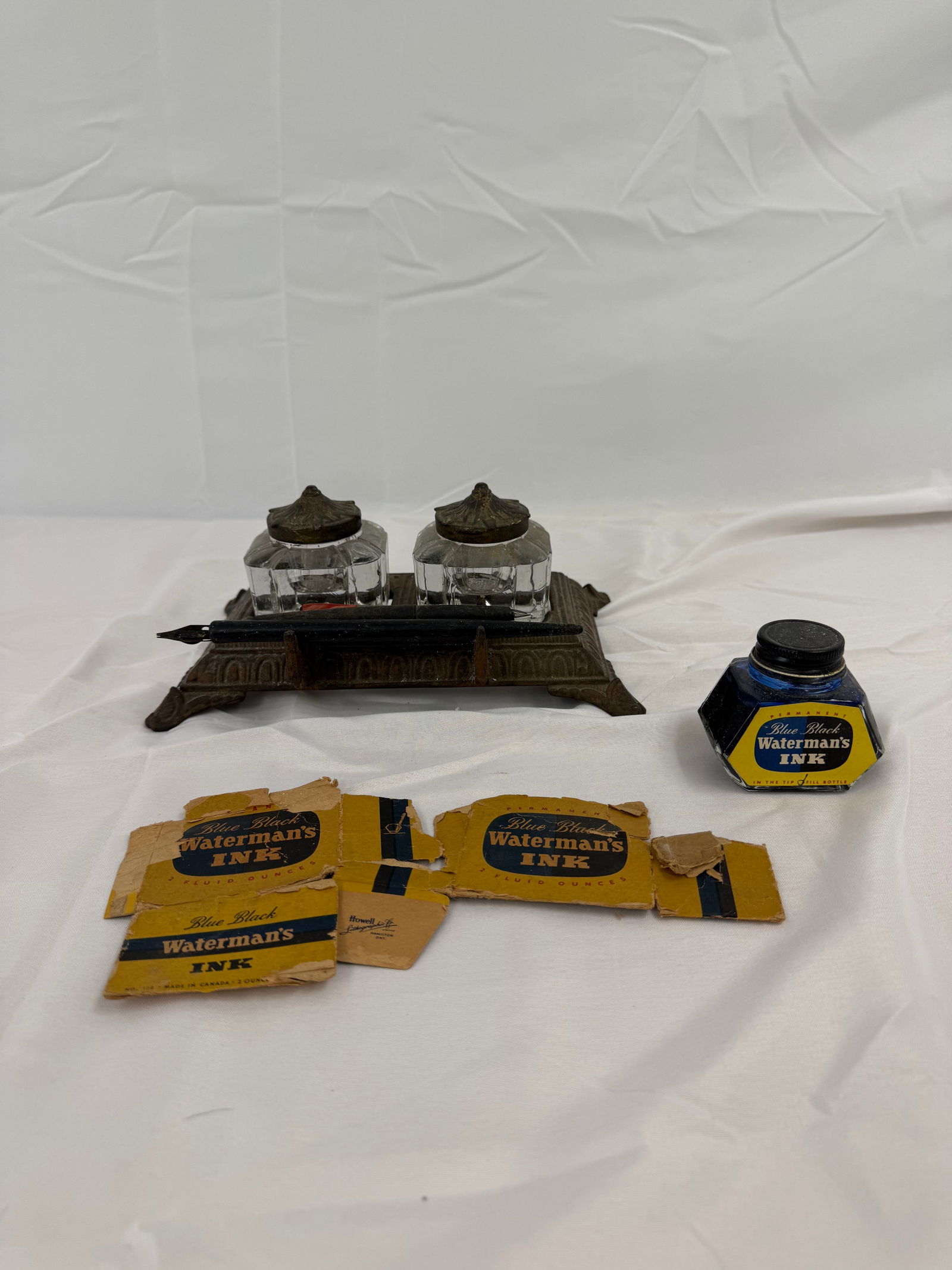 Vintage Fountain Pen set with Ink (1 of 2)