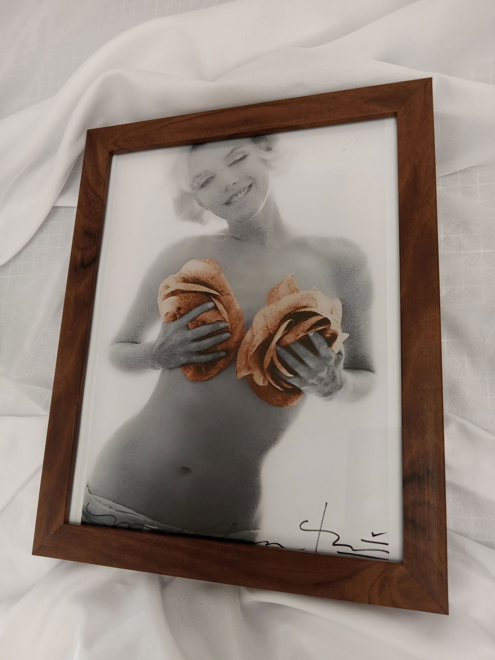 Signed Marilyn Monroe "The Last Sitting, Gold Roses," Bert Stern (1 of 1)