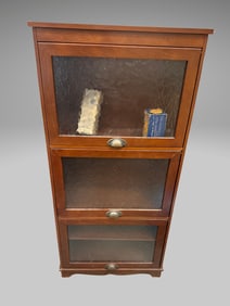 Antique Vintage Medicine Cabinent