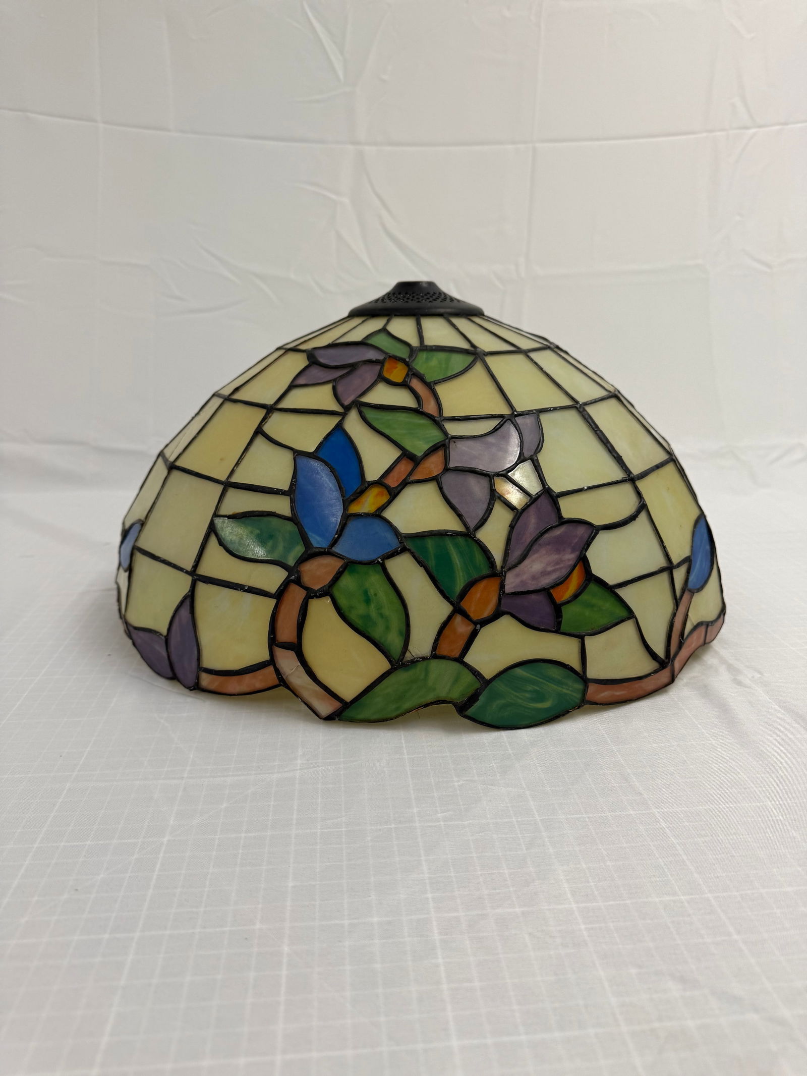 Vintage Tiffany Style Leaded Glass Lamp Shade (1 of 5)