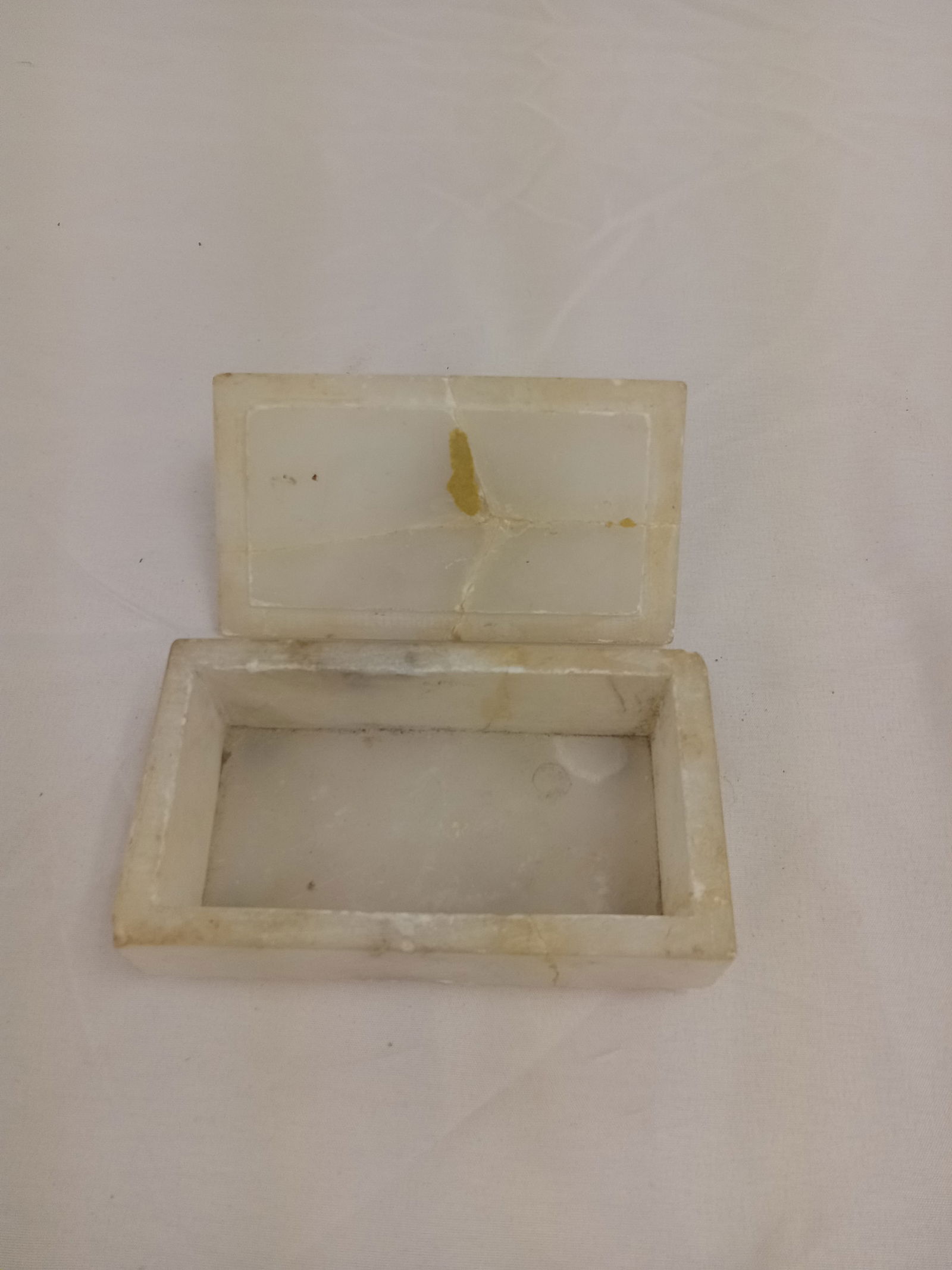Small Quartz Jewelry Box: Small Quartz Jewelry Box