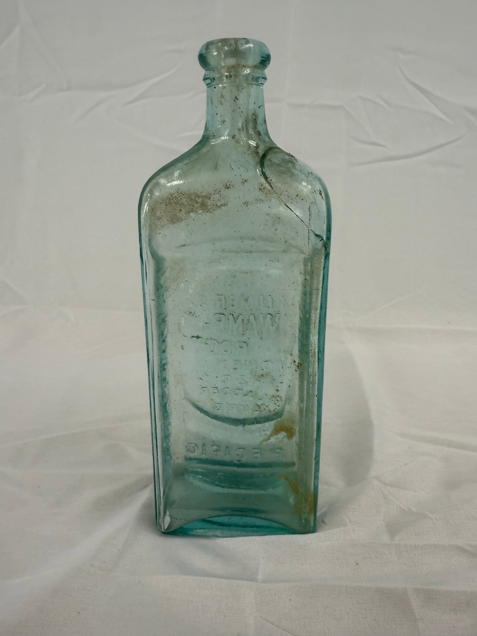 Vintage Dr. Killmer Swamp Root Glass Bottle: Vintage glass bottle of Dr. Killmer Swamp Root medicinal bottle. These are part of the estate sale and we do not have a COA. All lots offered in our auctions are sold strictly on an "AS IS" basis.