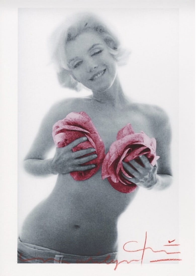 BERT STERN: MARILYN MONROE WINK PINK ROSES (1 of 1)