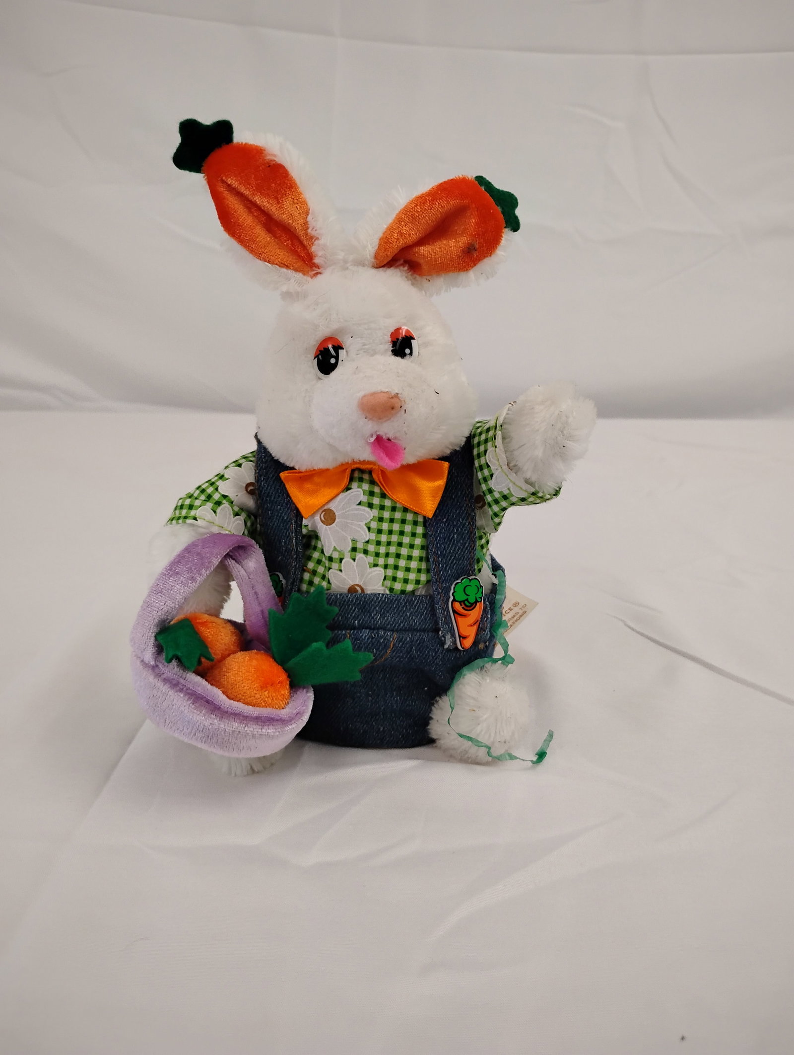 Easter Bunny Stuffed Figurene: Easter Bunny Stuffed Figurene These are part of the estate sale and we do not have a COA. All lots offered in our auctions are sold strictly on an "AS IS" basis. Any descriptions regarding an item’s