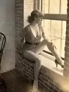 Cindy Sherman - 1978 Photo Printa after: Cindy Sherman - 1978 Photo Print. Photoprint on kodak photopaper, framed, Measures 8 x 10 inches These are part of the estate sale and we do not have a COA. All lots offered in our auctions are sold s