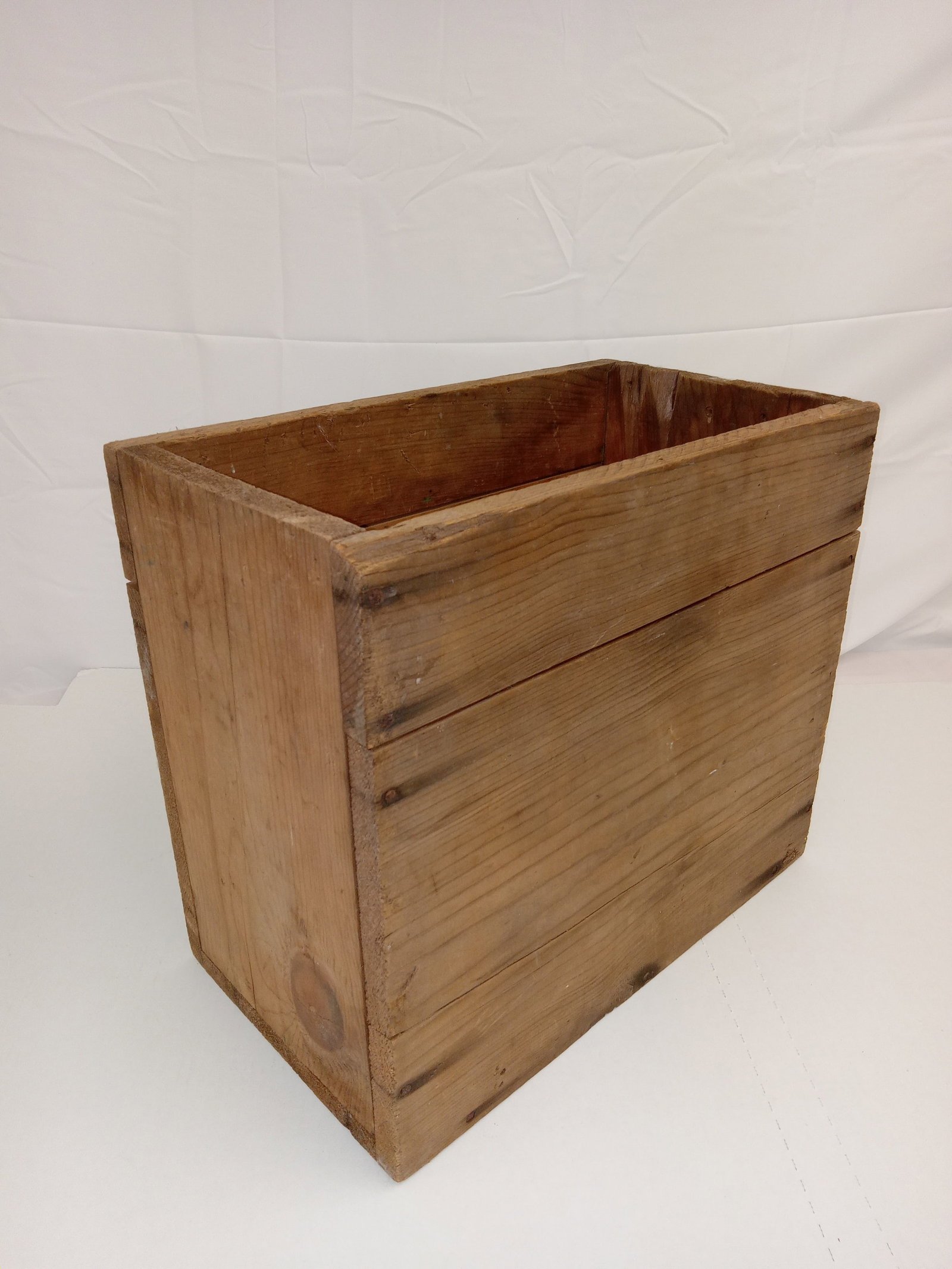 Rustic Wood Crate: Wooden Crate meassures 12x10x4 inches. These are part of the estate sale and we do not have a COA. All lots offered in our auctions are sold strictly on an "AS IS" basis. Any descriptions regarding an