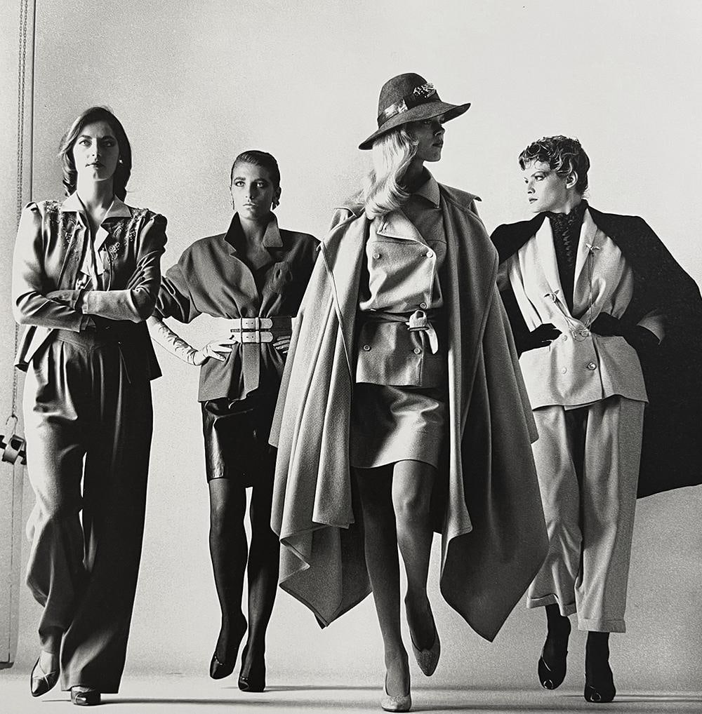 Helmut Newton "Sie Kommen, Naked, Paris, 1981" Print: Helmut Newton "Sie Kommen, Naked, Paris, 1981" Print. Photoprint on kodak photopaper, framed, Measures 8 x 10 inches. These are part of the estate sale and we do not have a COA. All lots offered in ou