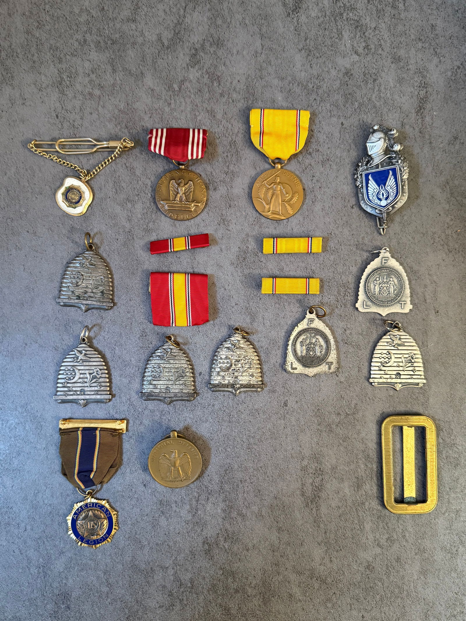 Vintage Style American Service Medals, Ribbons & Insignia Group (1 of 2)