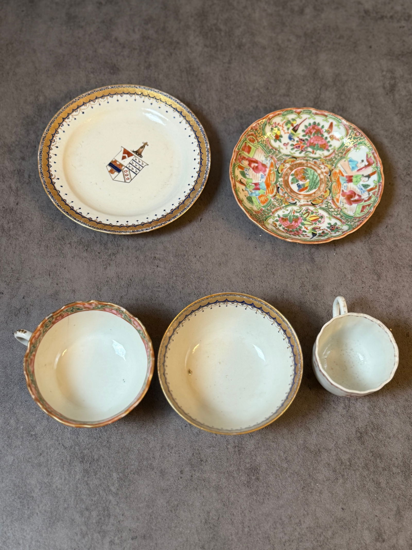 Lot of Chinese Export Porcelain Cups & Saucers, 18th–19th Century (1 of 4)