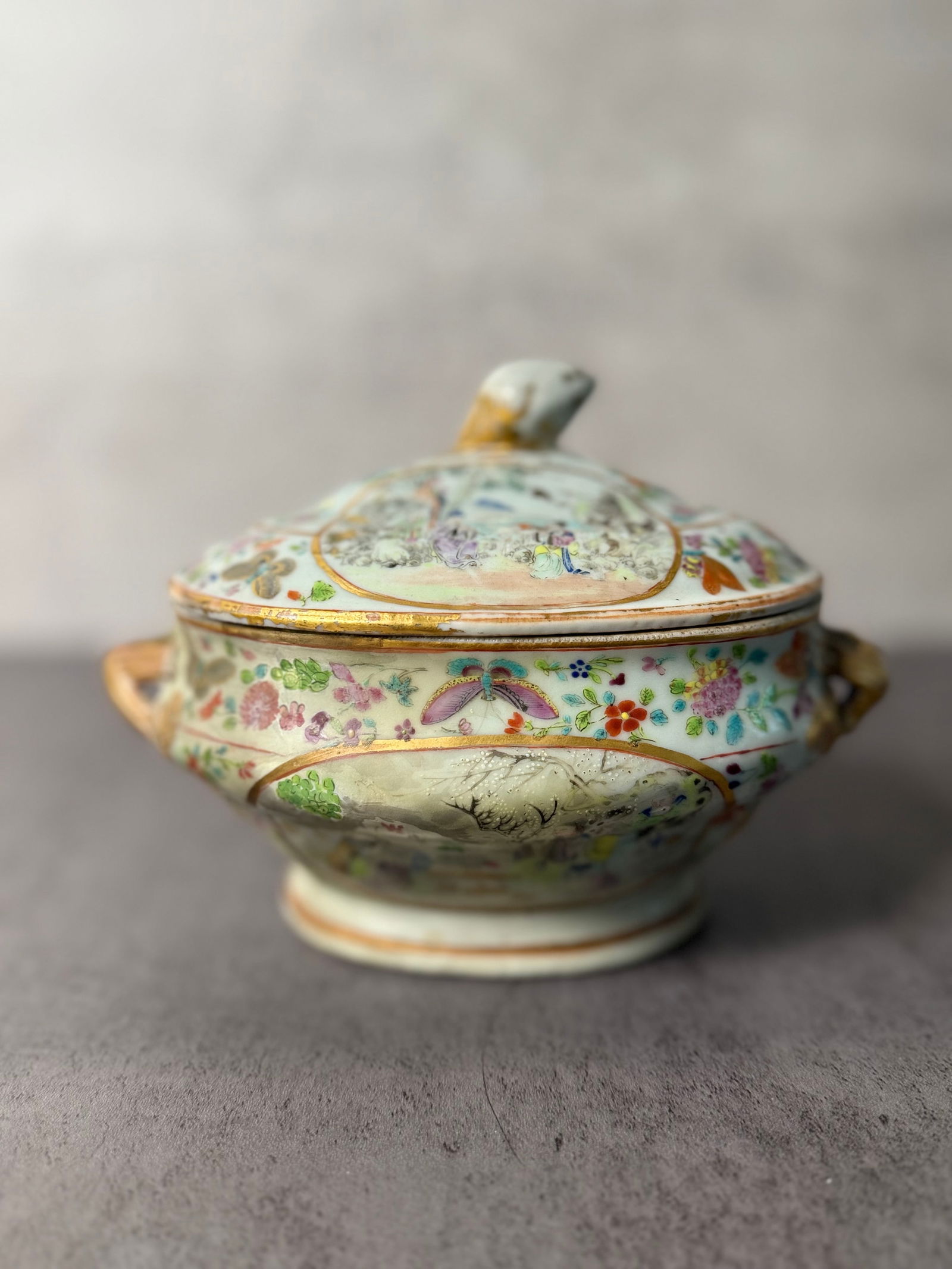 Lot of Chinese Export Porcelain,19th century (1 of 3)