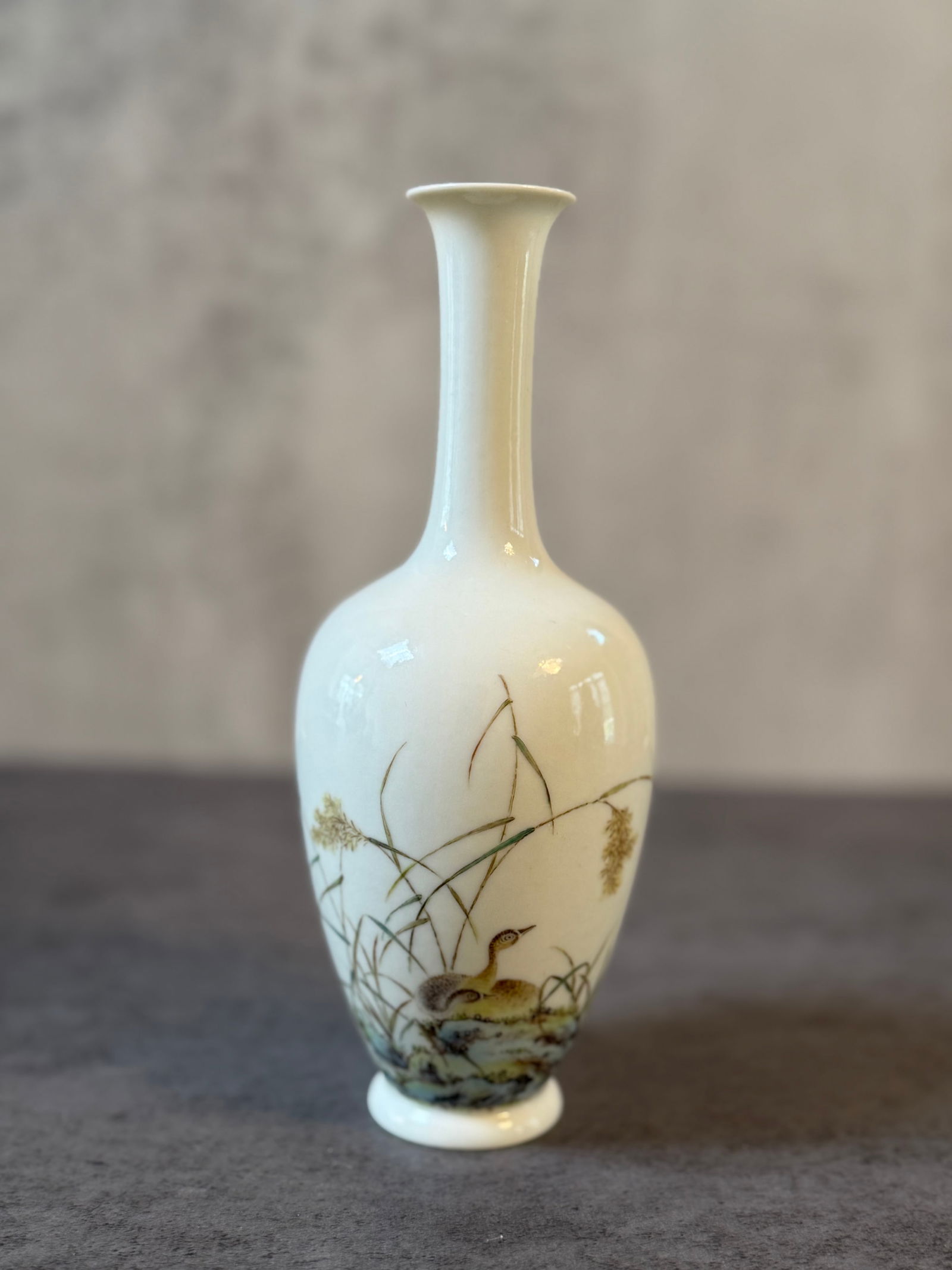 Chinese Porcelain Vase with Bird and Reed Decoration, early 20th century (1 of 7)