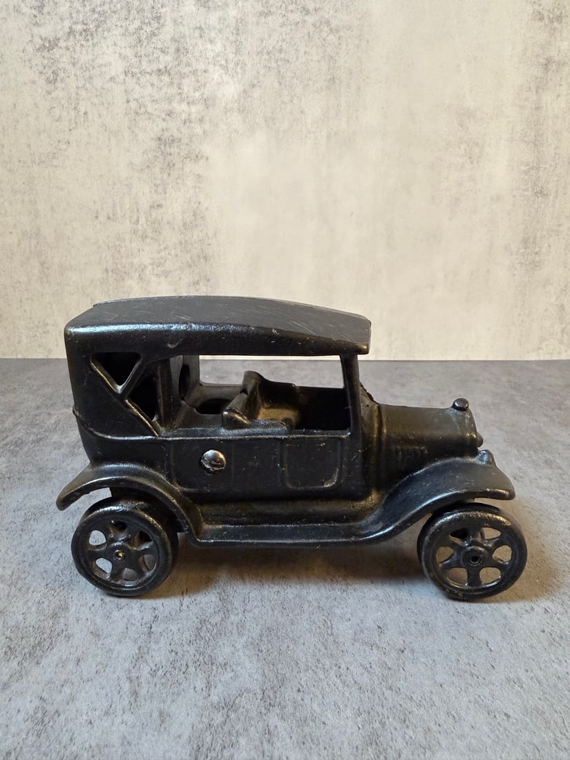 Antique Cast Iron Toy Car - 1920s Sedan Model, Early Automotive Toy - 2