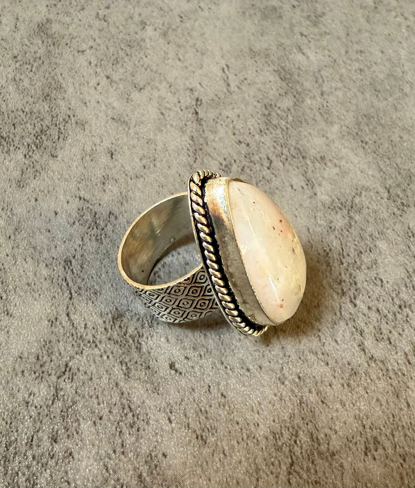Silver Tone and Pear-Shaped Cabochon Stone Cocktail Ring, Size 7 - 2