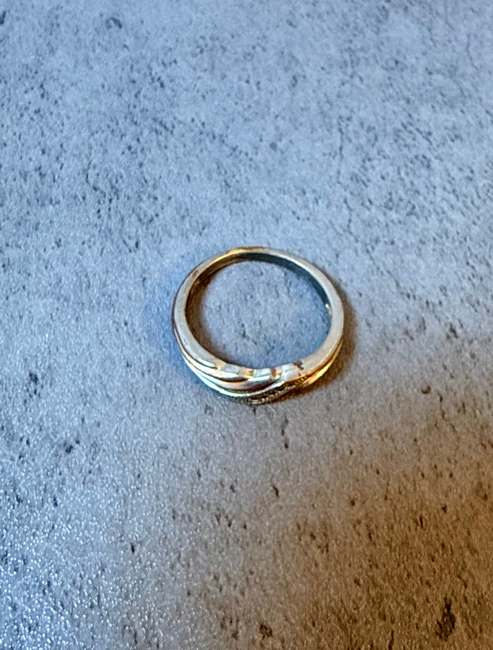 Sterling Silver Twisted Band Ring, Size 9 (1 of 2)