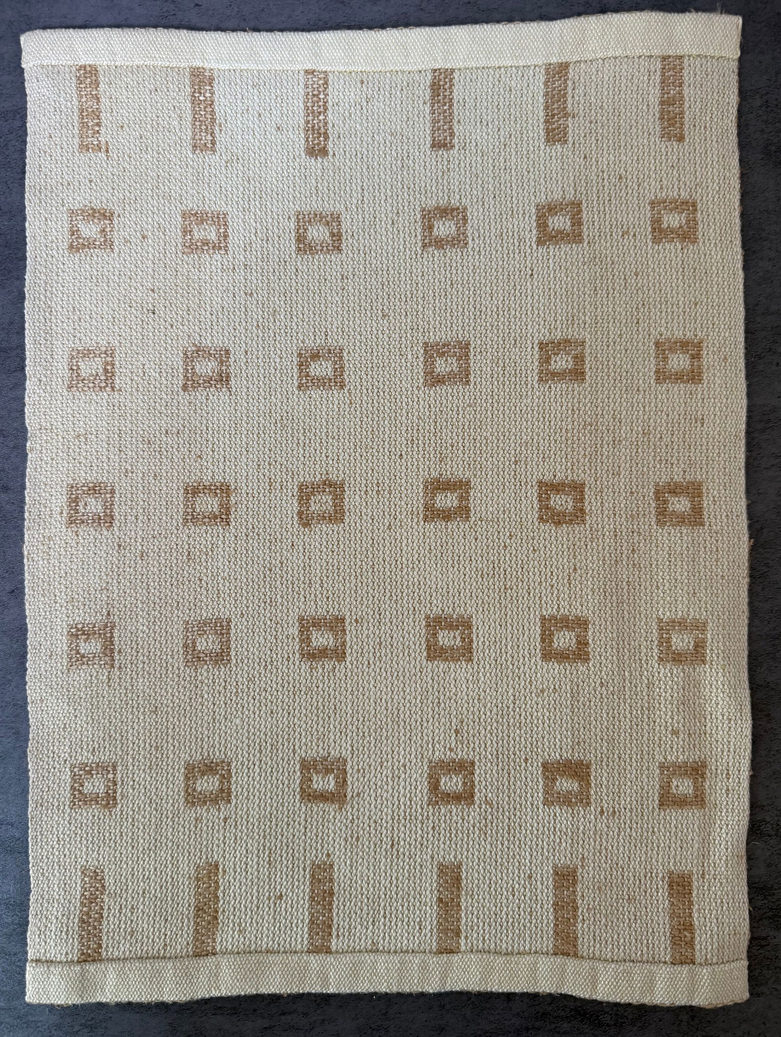 Vintage Woven Linen Textile Table Mat with Geometric Pattern, 11 x 15 in - 2
