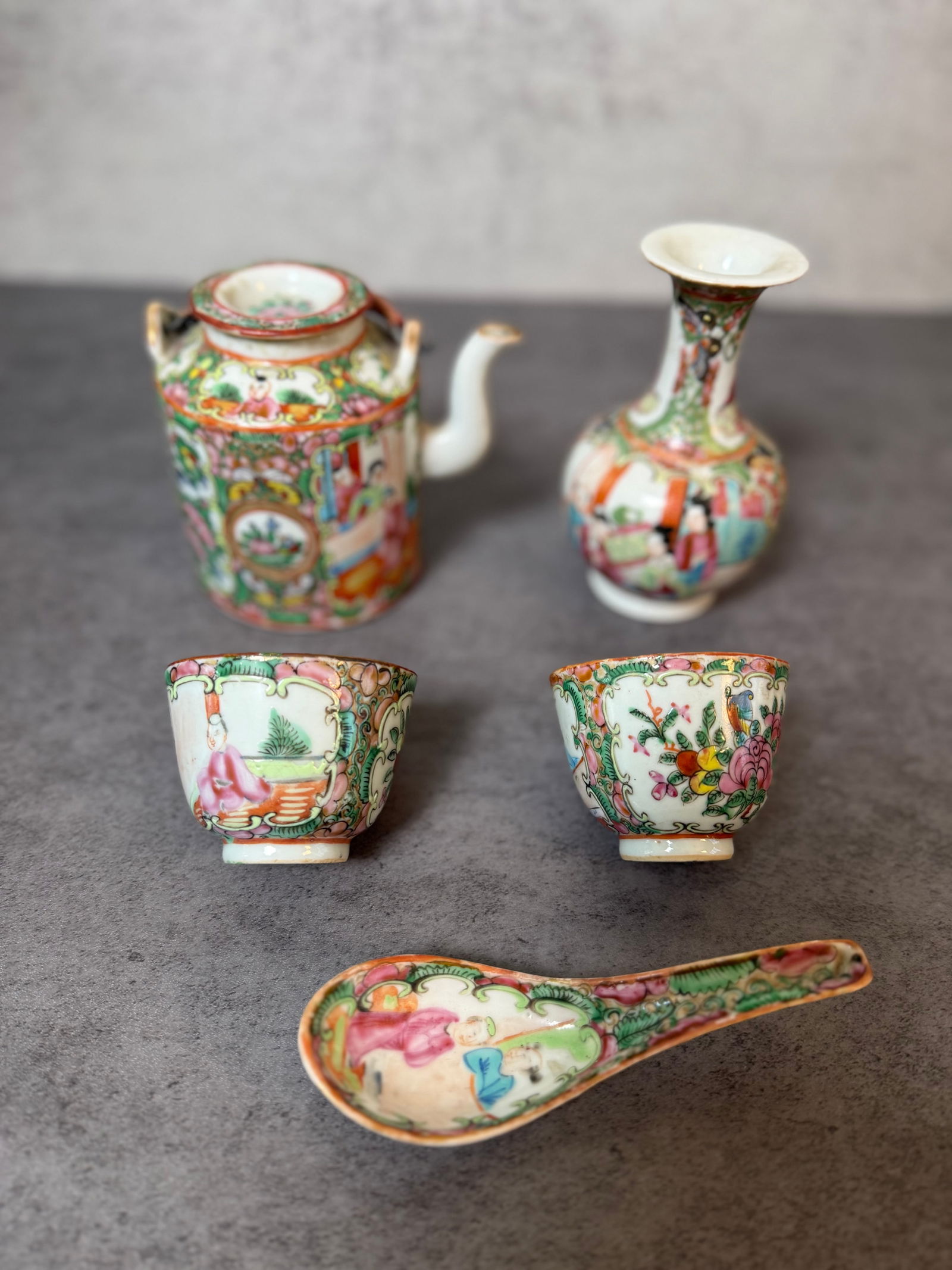 Small Chinese Famille Rose Miniature Tea Set, Teapot, Vase, Cups and Spoon, 20th Century (1 of 9)