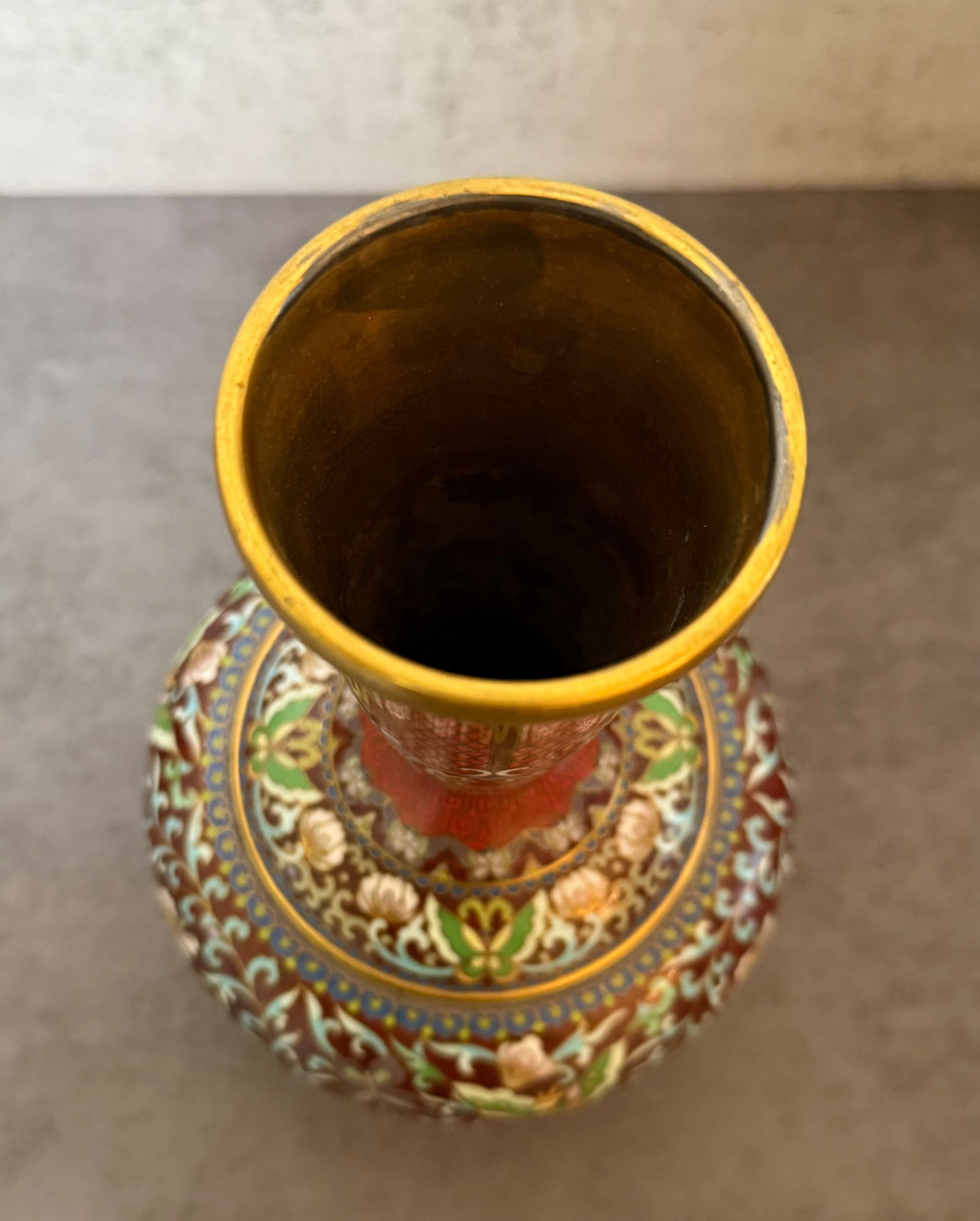 Chinese Cloisonné Enamel Floral Vase, Beijing Work, 20th Century - 2