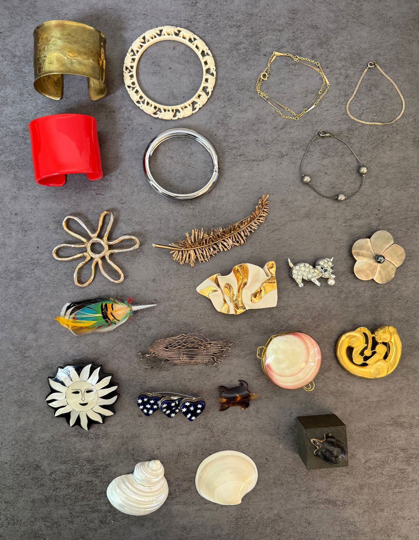 Large Lot of Vintage Costume Jewelry & Accessories — Brooches, Bangles, Bracelets, Pins & Novelty (1 of 2)