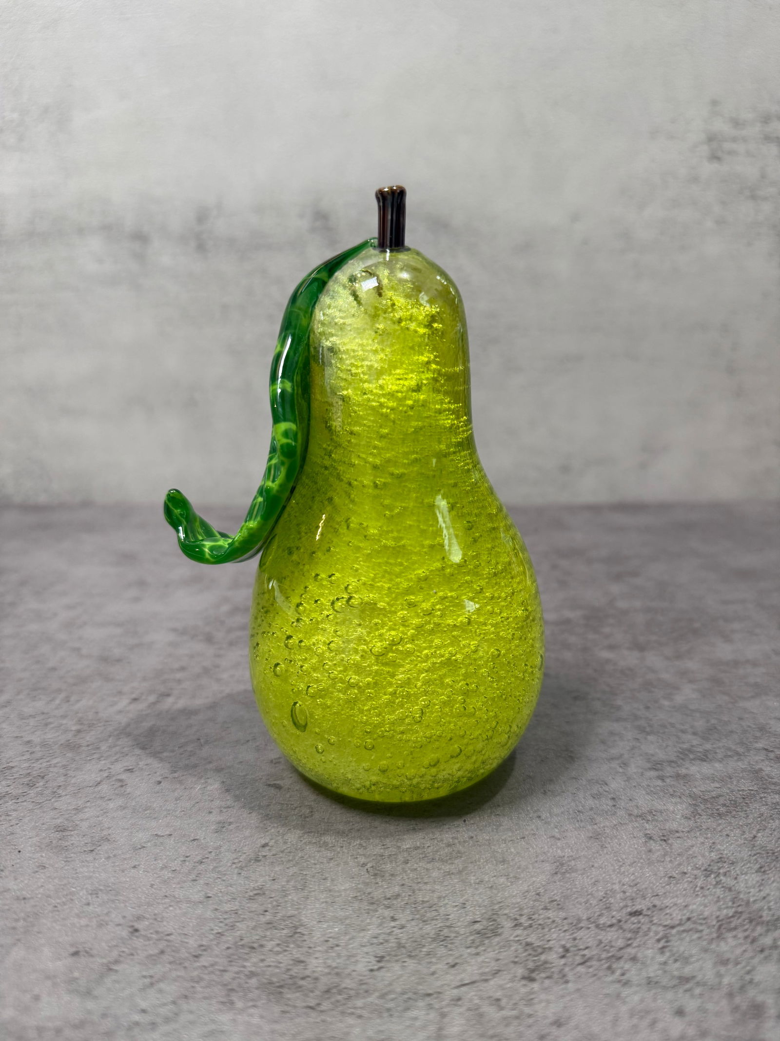 Art Glass Green Controlled Bubble Blown Glass Pear Figurine Paperweight - 2