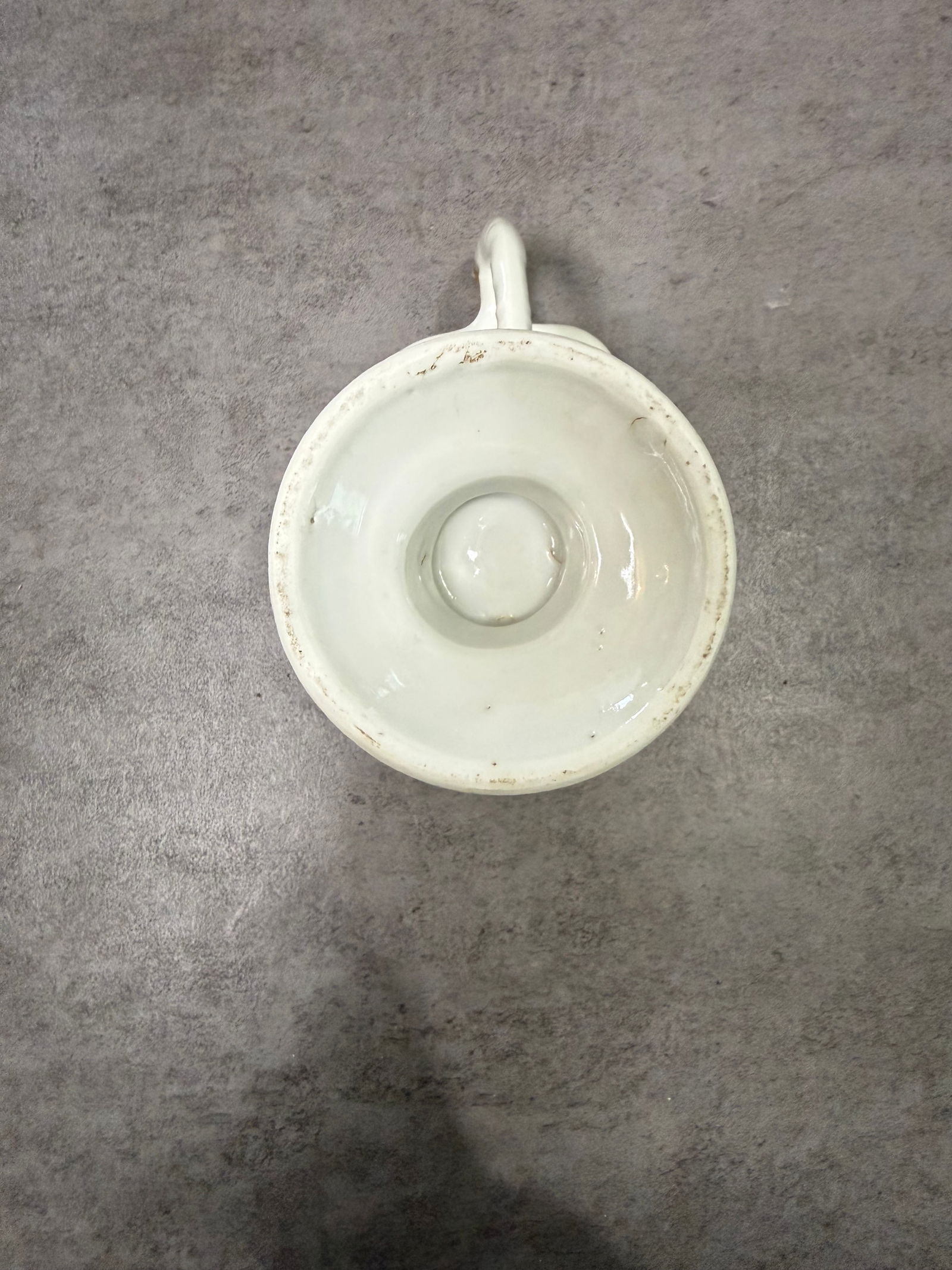 Chinese Export Style Armorial Porcelain Teapot and Creamer - 3