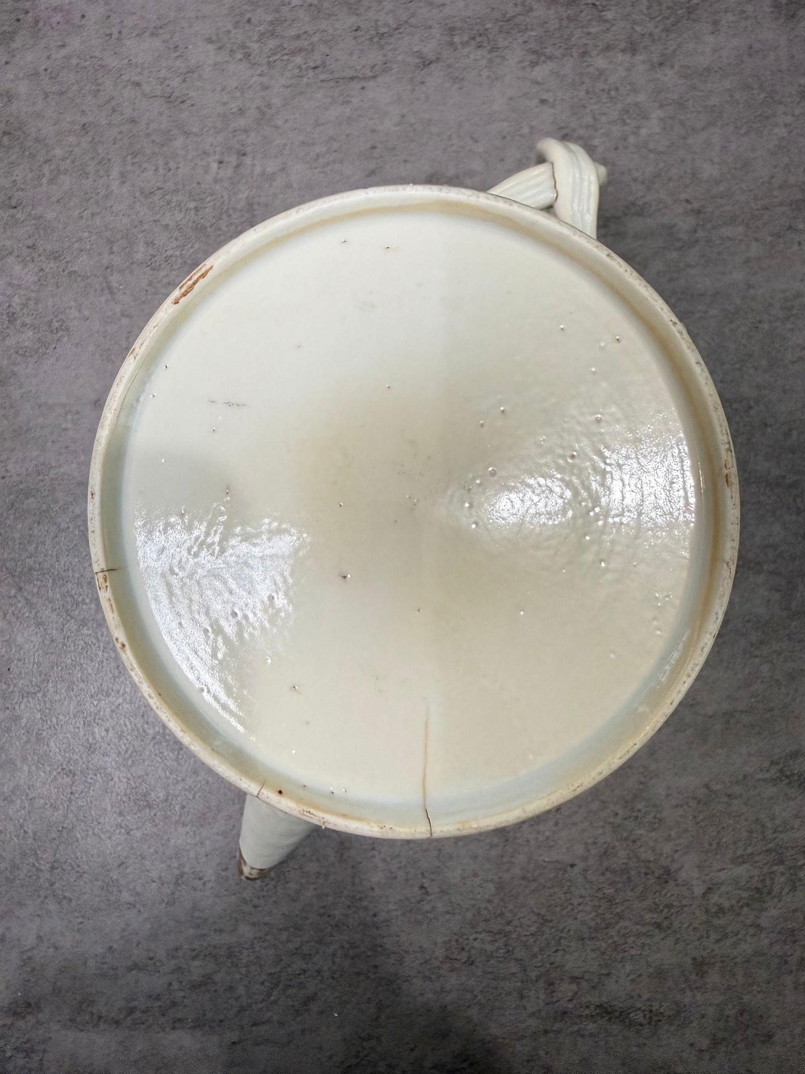 Chinese Export Style Armorial Porcelain Teapot and Creamer - 4