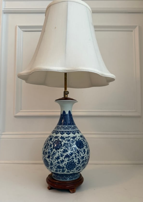 Antique Chinese Blue and White Porcelain Vase Table Lamp (1 of 4)