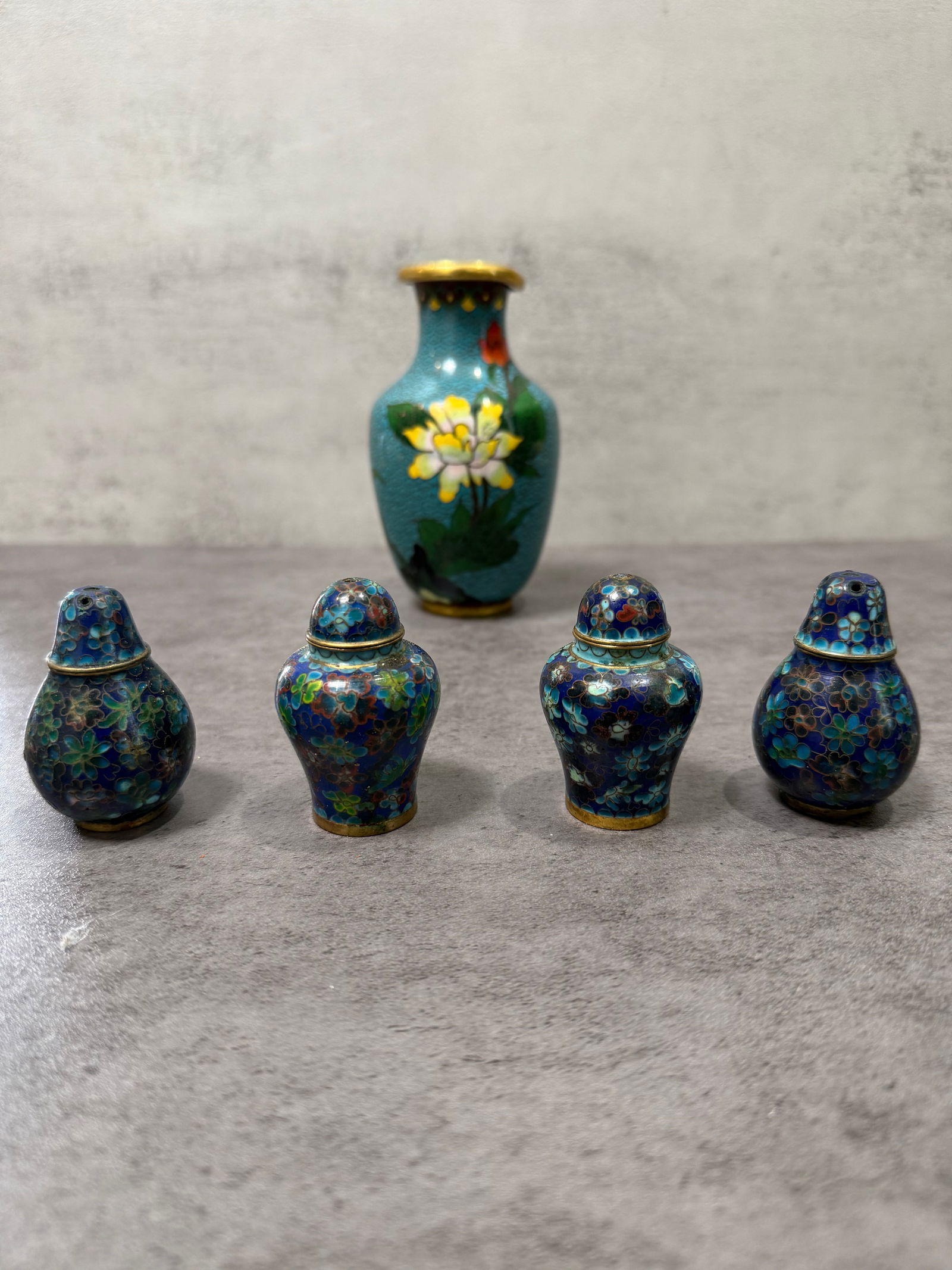 Chinese Cloisonné Enamel Spice Containers and Miniature Vase, Group of Five (1 of 4)