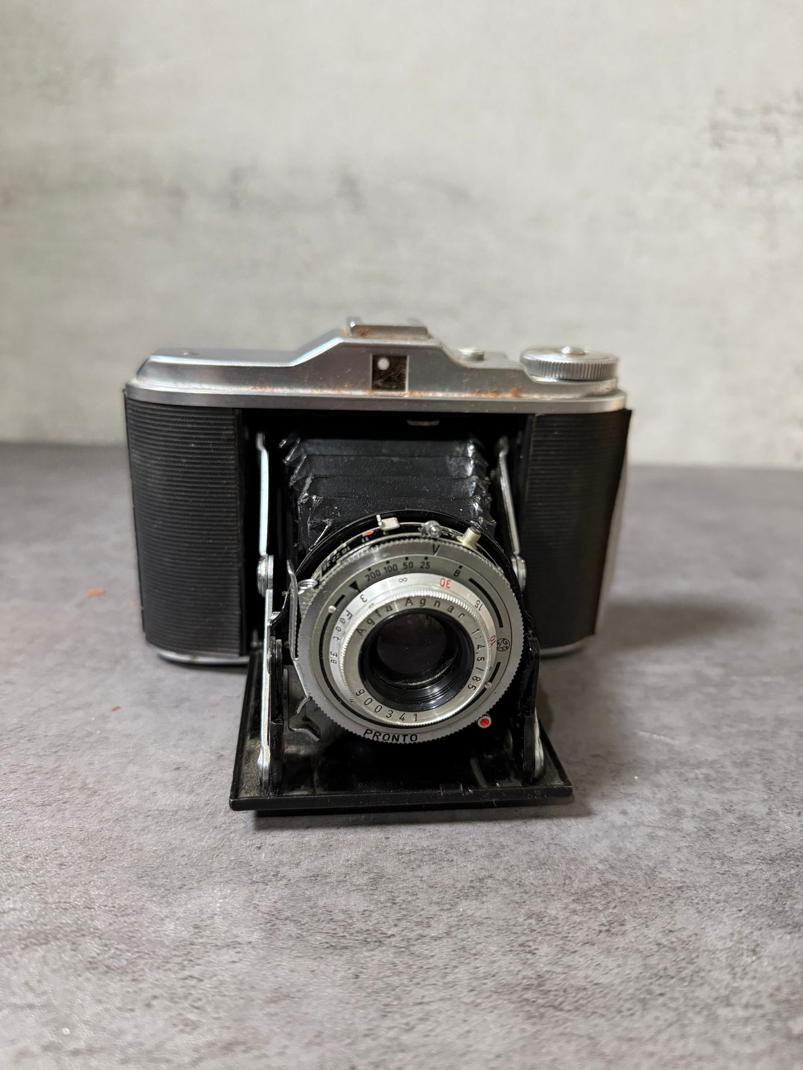Vintage Agfa Folding Camera, Made in Germany, Agnar Lens Pronto Shutter, Collectible Film Camera (1 of 5)