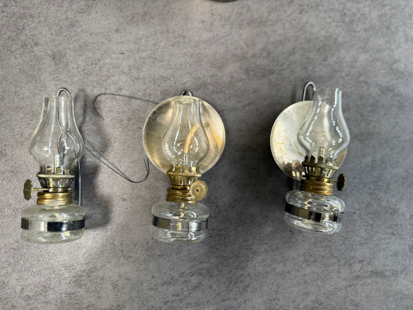 Lot of 4 Vintage Oil Lamps, Miniature Glass Kerosene Lamps & One Larger Brass Base Lamp - 2