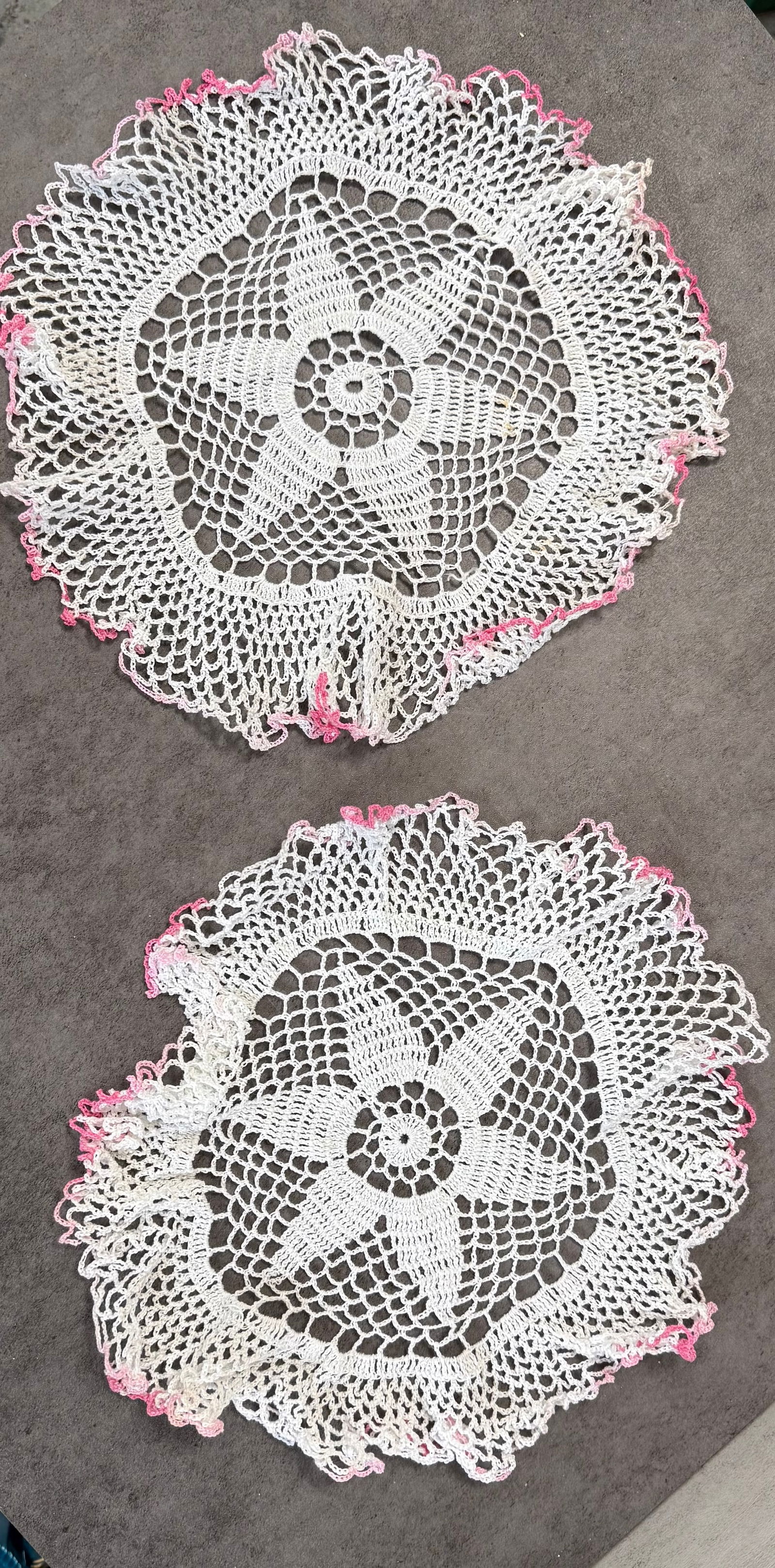 Large Lot of Vintage Crochet Doilies, Hand Made Lace Table Linens (30+ Pieces) - 6