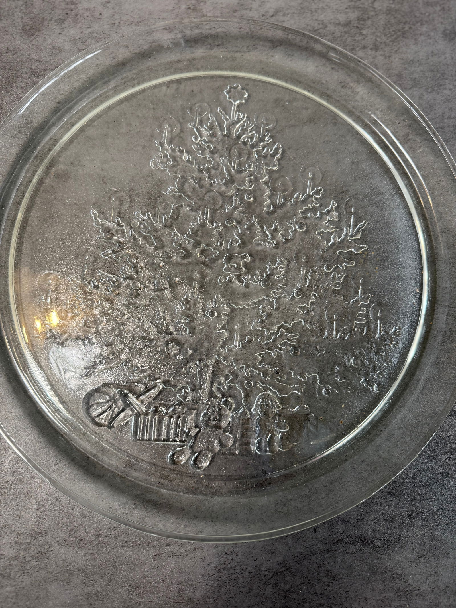 Vintage Pressed Glass Plates, Christmas Tree & 1976 Bicentennial Eagle (2 pcs) - 2