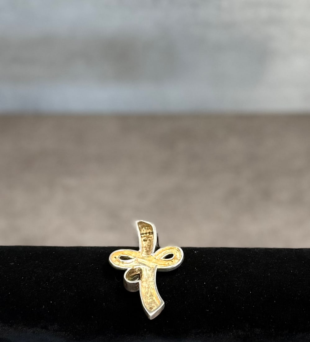 Vintage Sterling Silver Necklace with Abstract Cross Pendant & Green Stone – Modern Designer Style - 2