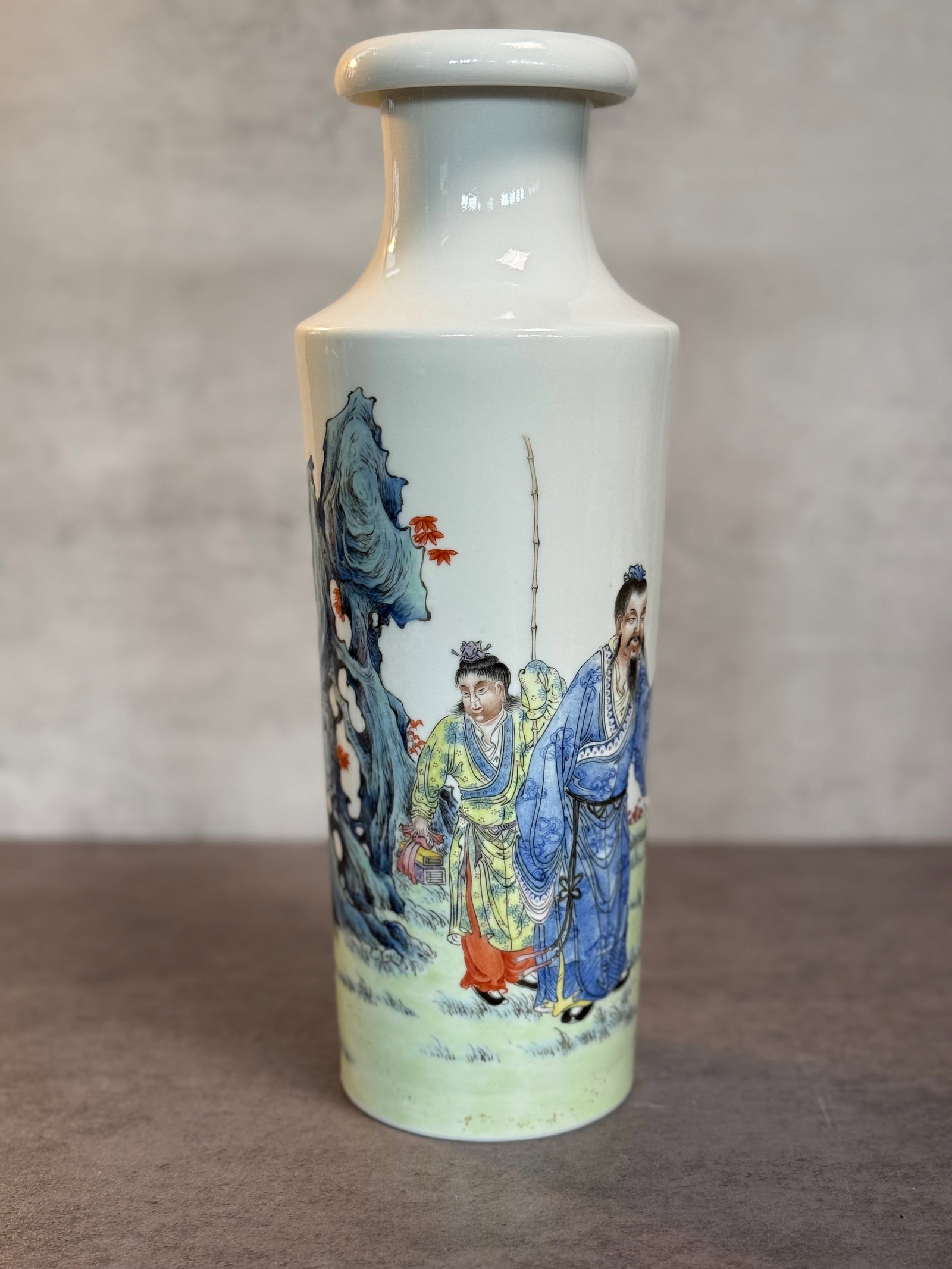 CHINESE FAMILLE ROSE PORCELAIN FIGURAL VASE WITH SCHOLAR AND ATTENDANT - 2