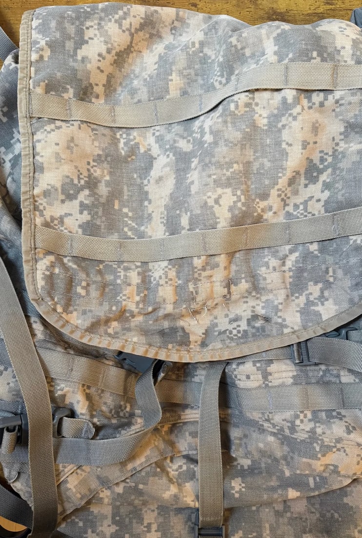Military Style Clothing & Gear Lot 10+ Pcs Camouflage Pants Jackets Backpack Mixed - 12