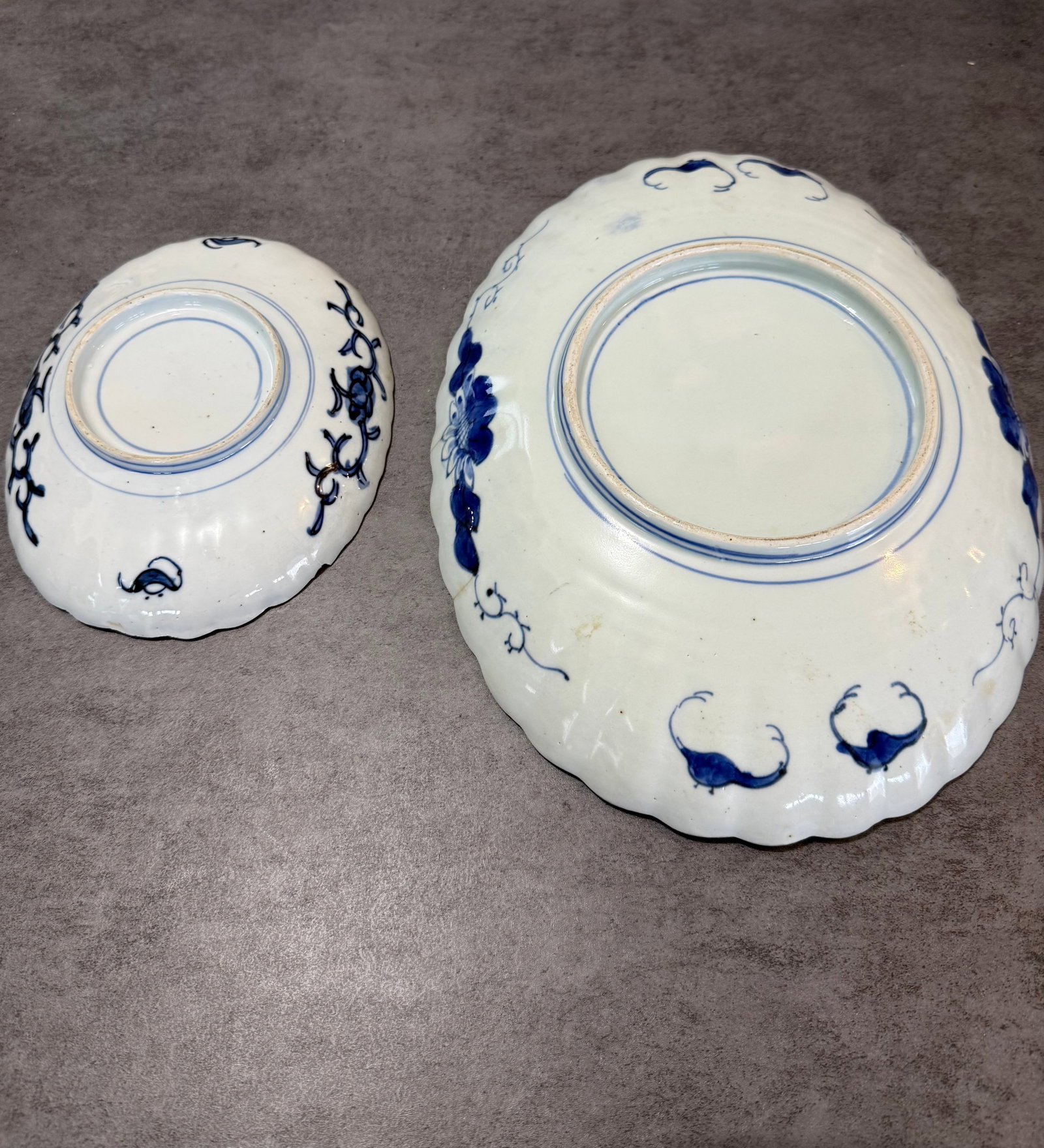 Group of Japanese Imari Porcelain Plates With Floral Motifs - 3