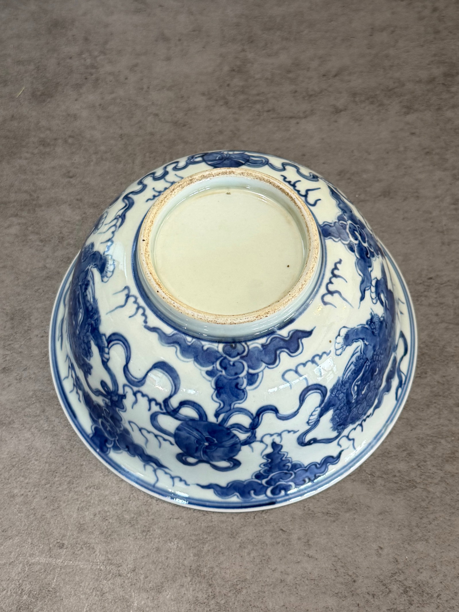 Chinese Blue and White Porcelain Bowl with Mythical Beast Decoration - 3