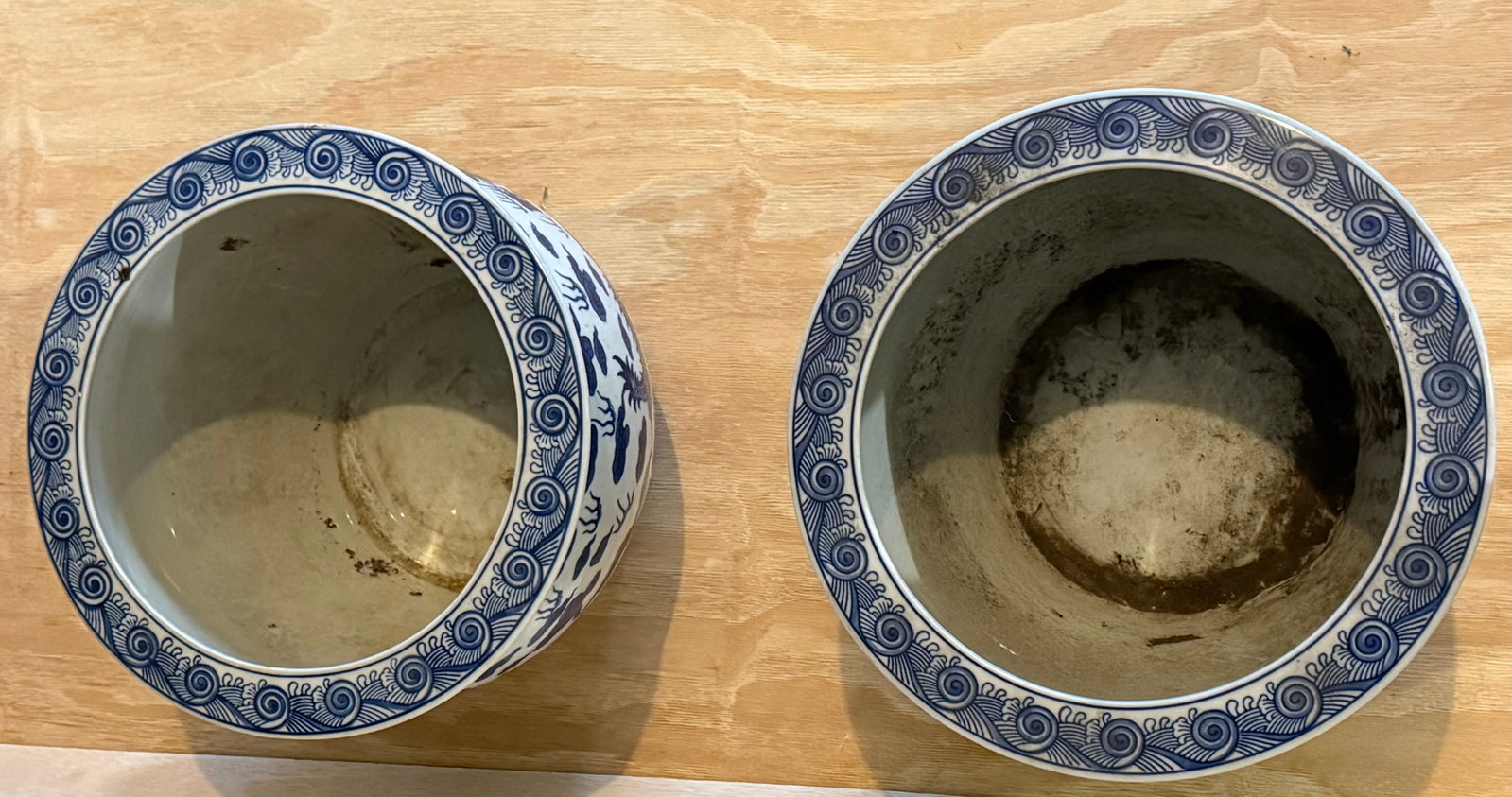 Pair of Large Chinese Blue & White Dragon Porcelain Planters - 2