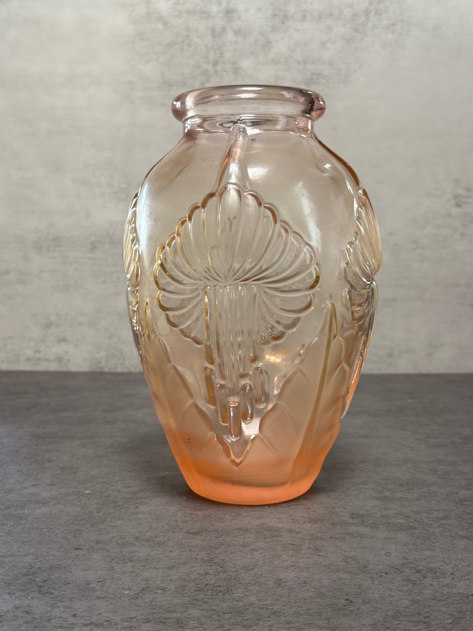 1920’s Art Deco Pierre D’ Avesn Blush Vase calla lily pattern vase - 2