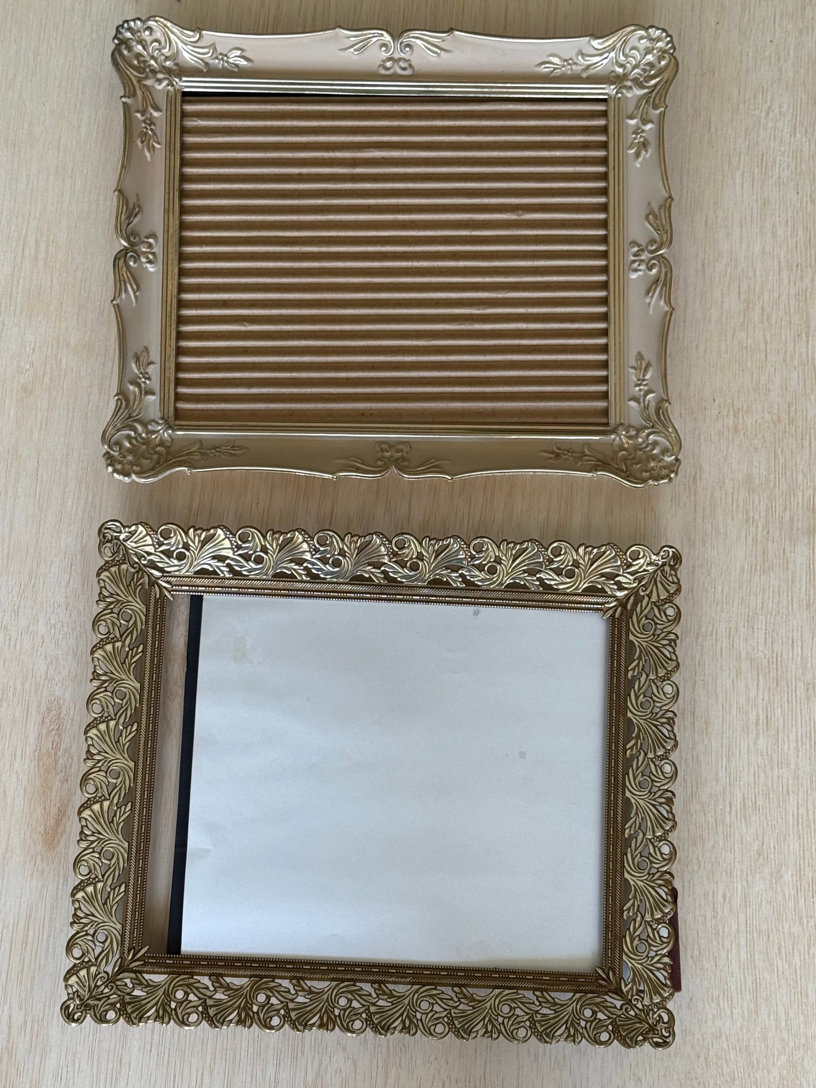 BOX LOT OF FRAMED PRINTS & WALL CLOCK, 8+ PIECES - 4