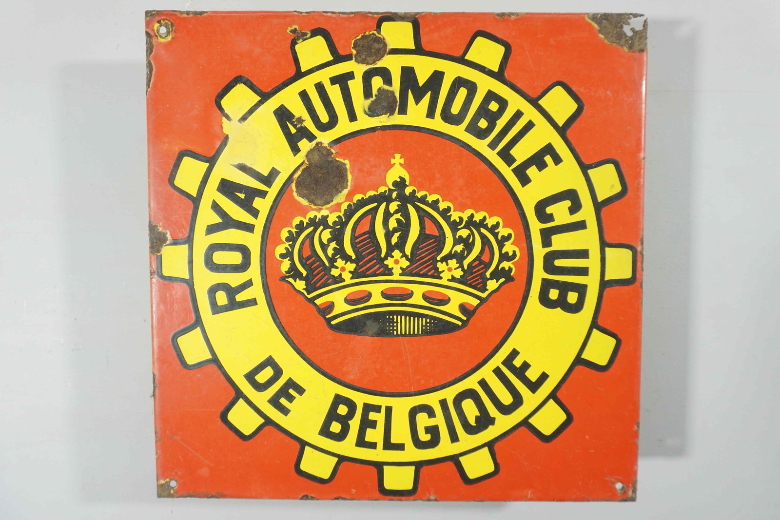 Enamel Sign: Enamel Sign Brand: Royal automobile club de Belgique Tax: - Enamel Factory: - Dimensions: H48,5x48,5
