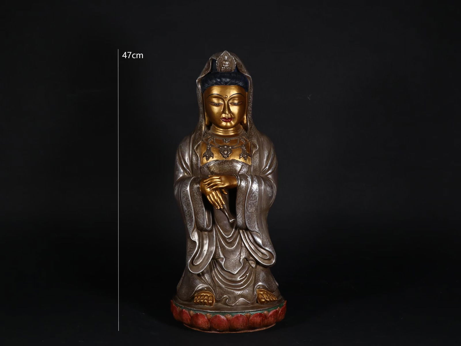 Bronze gilded silver statue of Guanyin Bodhisattva from the Ming Dynasty
