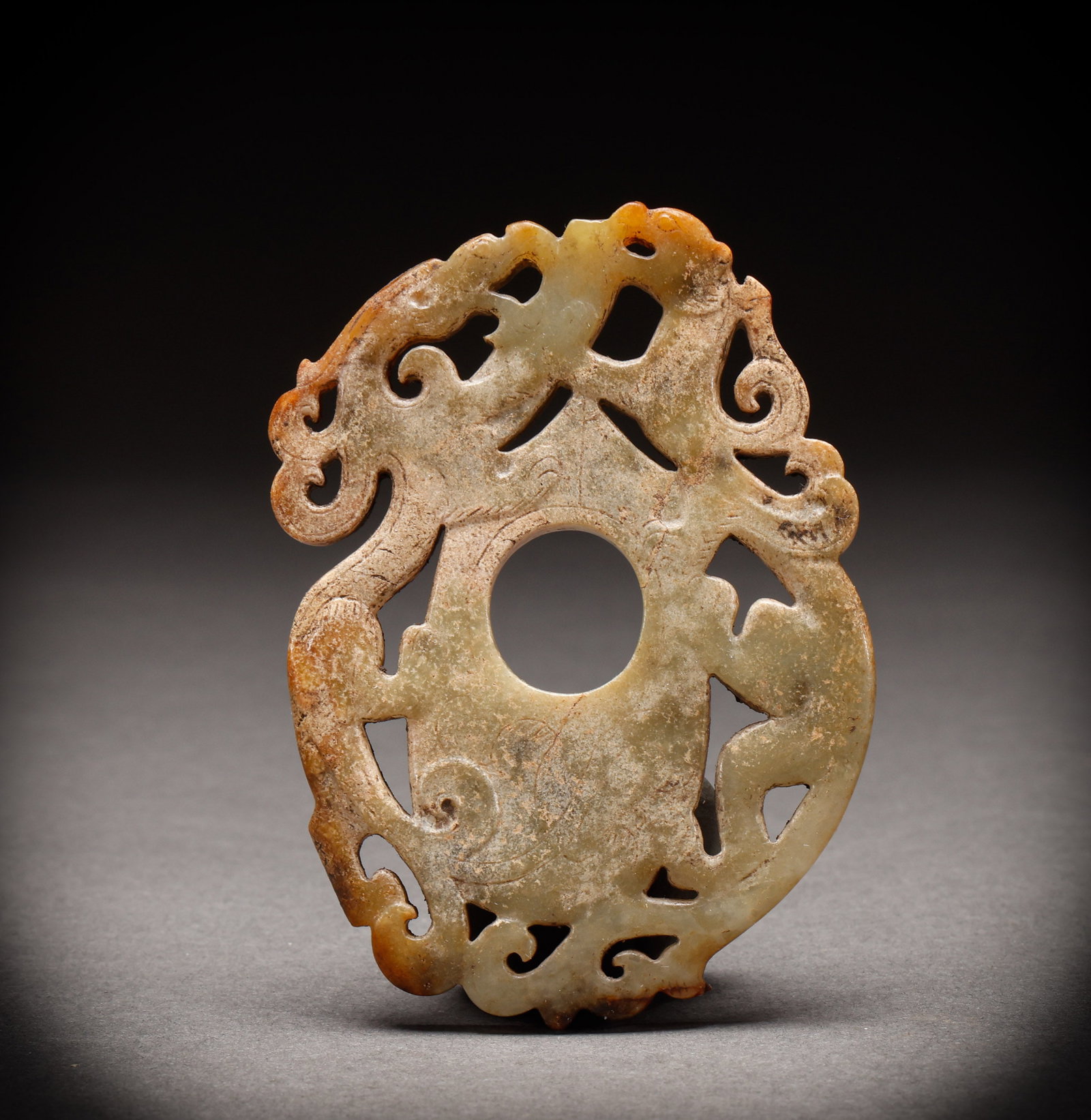 Hetian jade pendant before the Ming Dynasty (1 of 8)