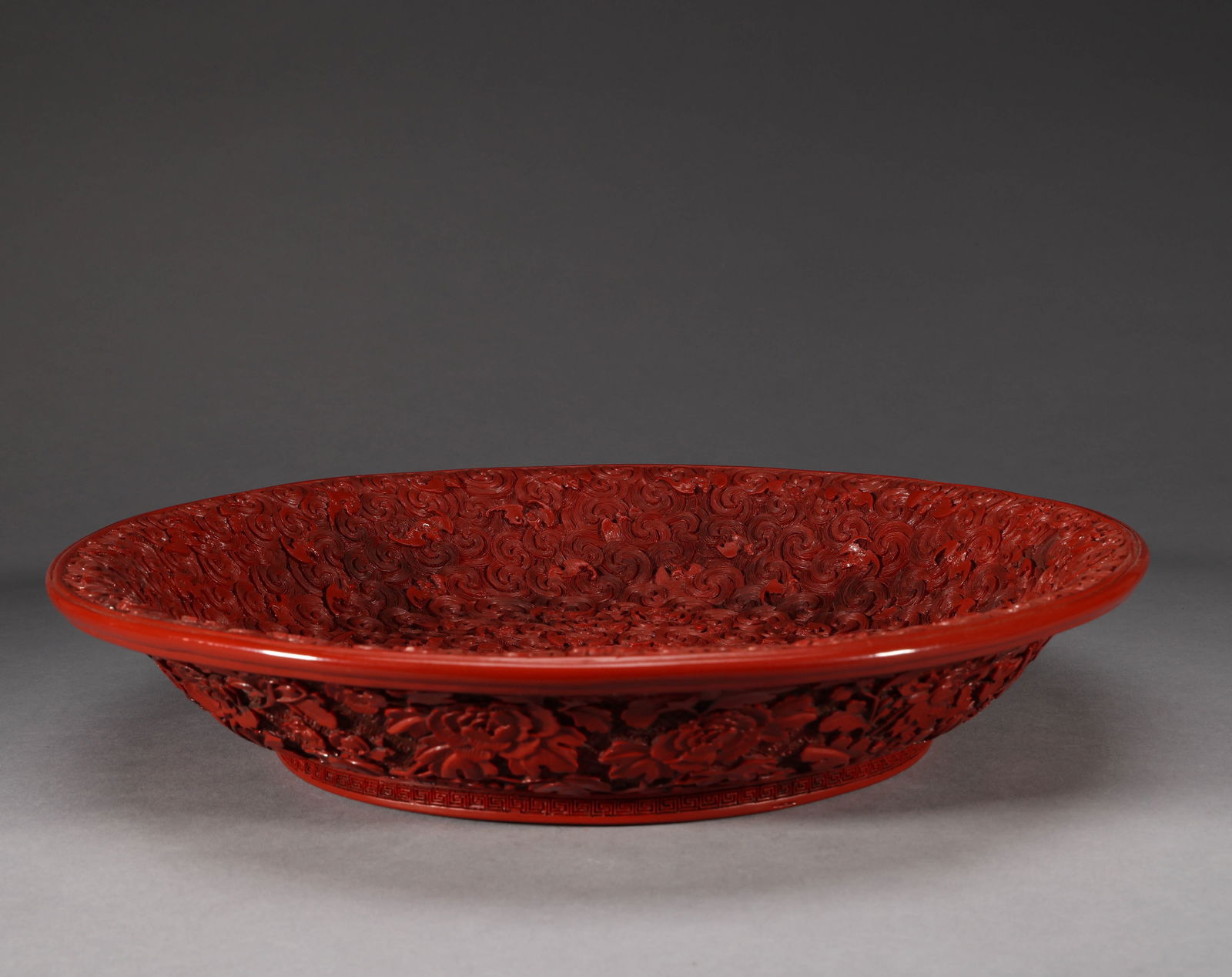 Qing Dynasty lacquer carved plate with red floral patterns (1 of 6)