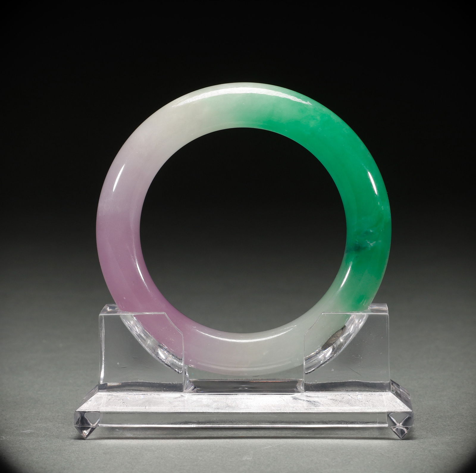 Qing Dynasty Jade Bracelet: Diameter: 5.8cm, Weight: 92g