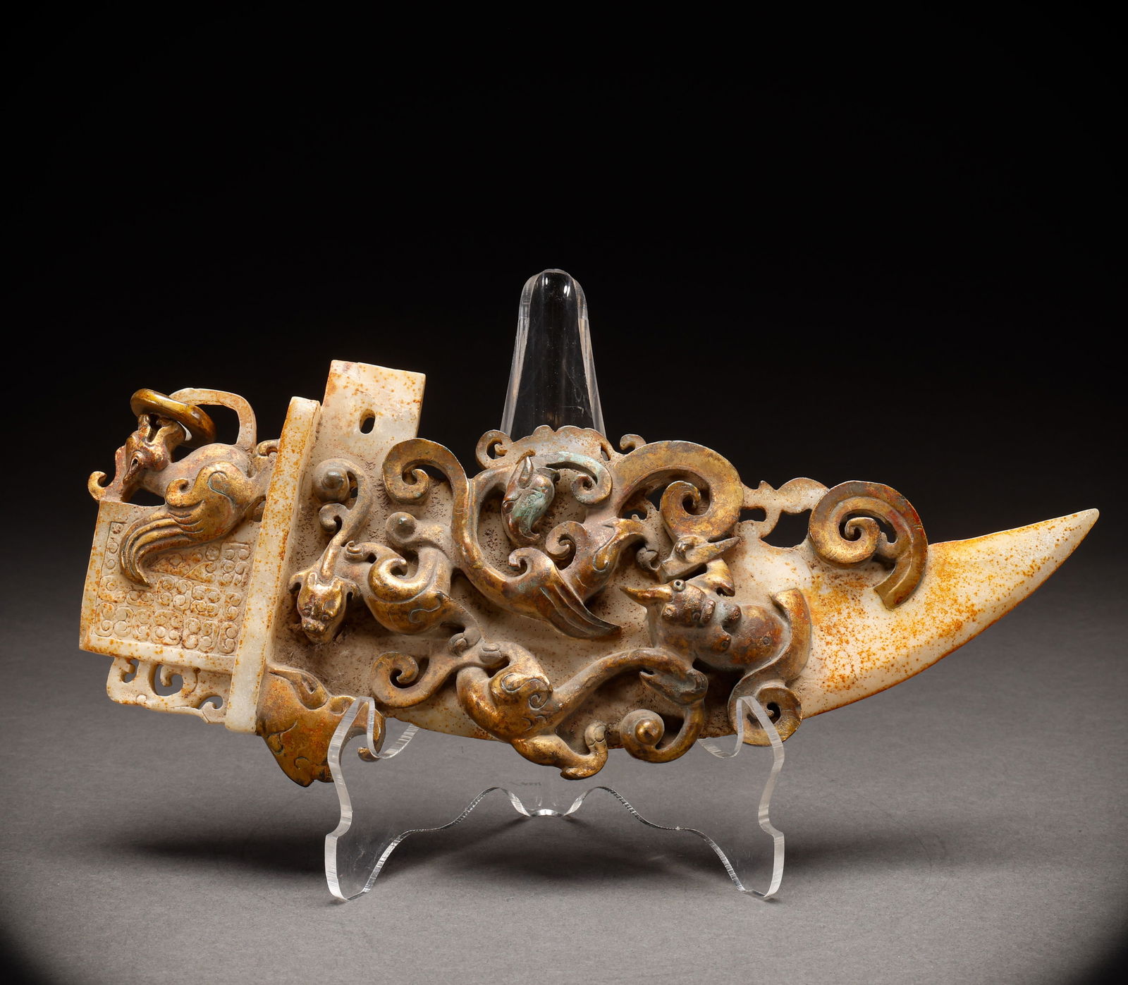 Before the Ming Dynasty, Hotan Jade was inlaid with copper and gilded with gold: Length: 28cm, Width: 12cm, Weight: 677g