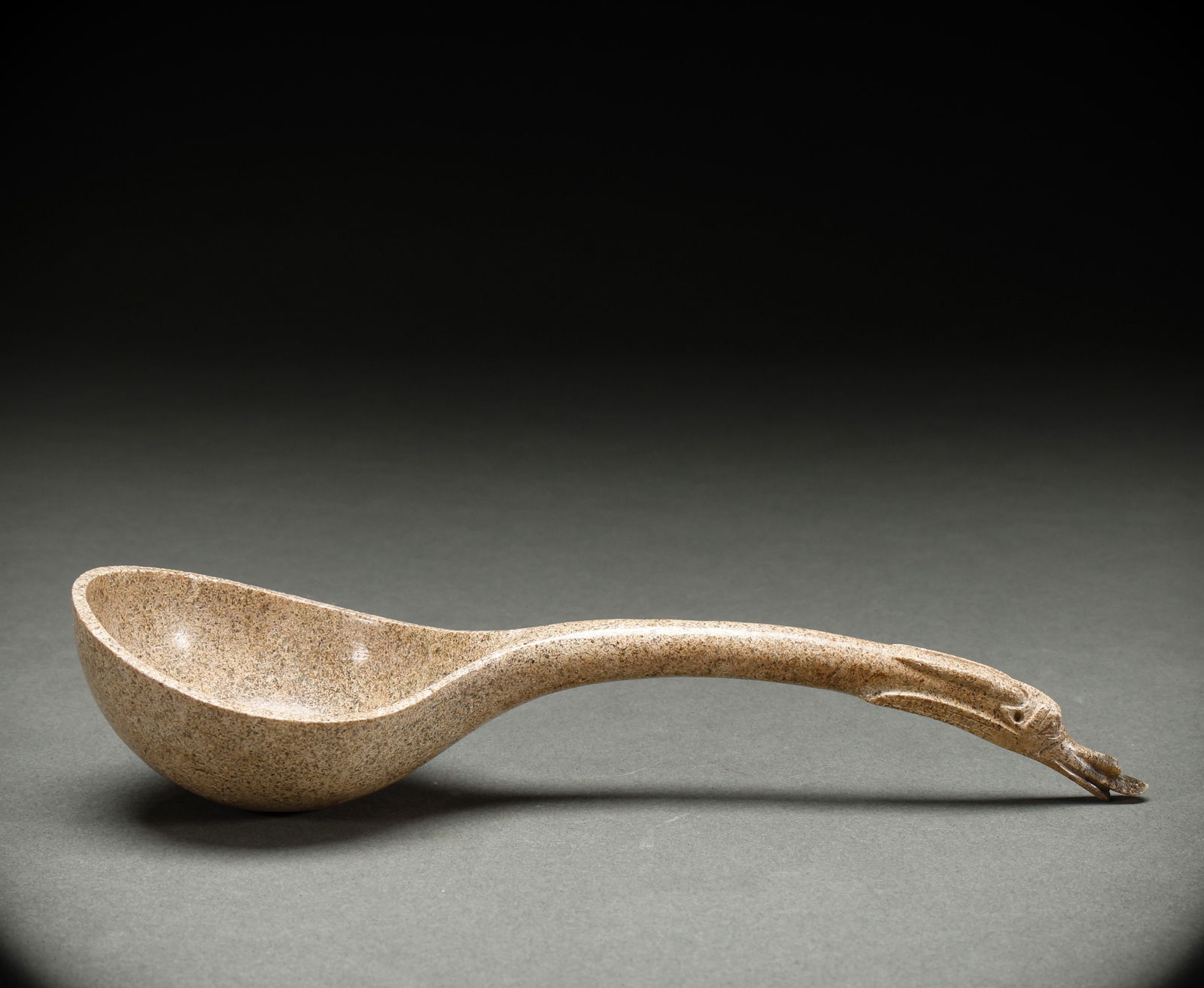Hotan Jade spoon before the Ming Dynasty (1 of 7)